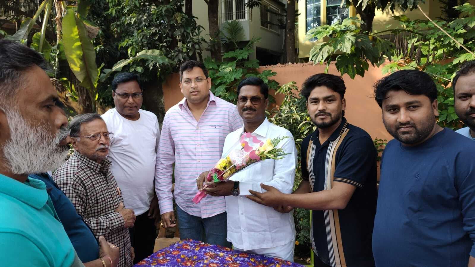 बरसात से पहले बनेगी सड़क, नप अध्यक्ष ने किया निरीक्षण