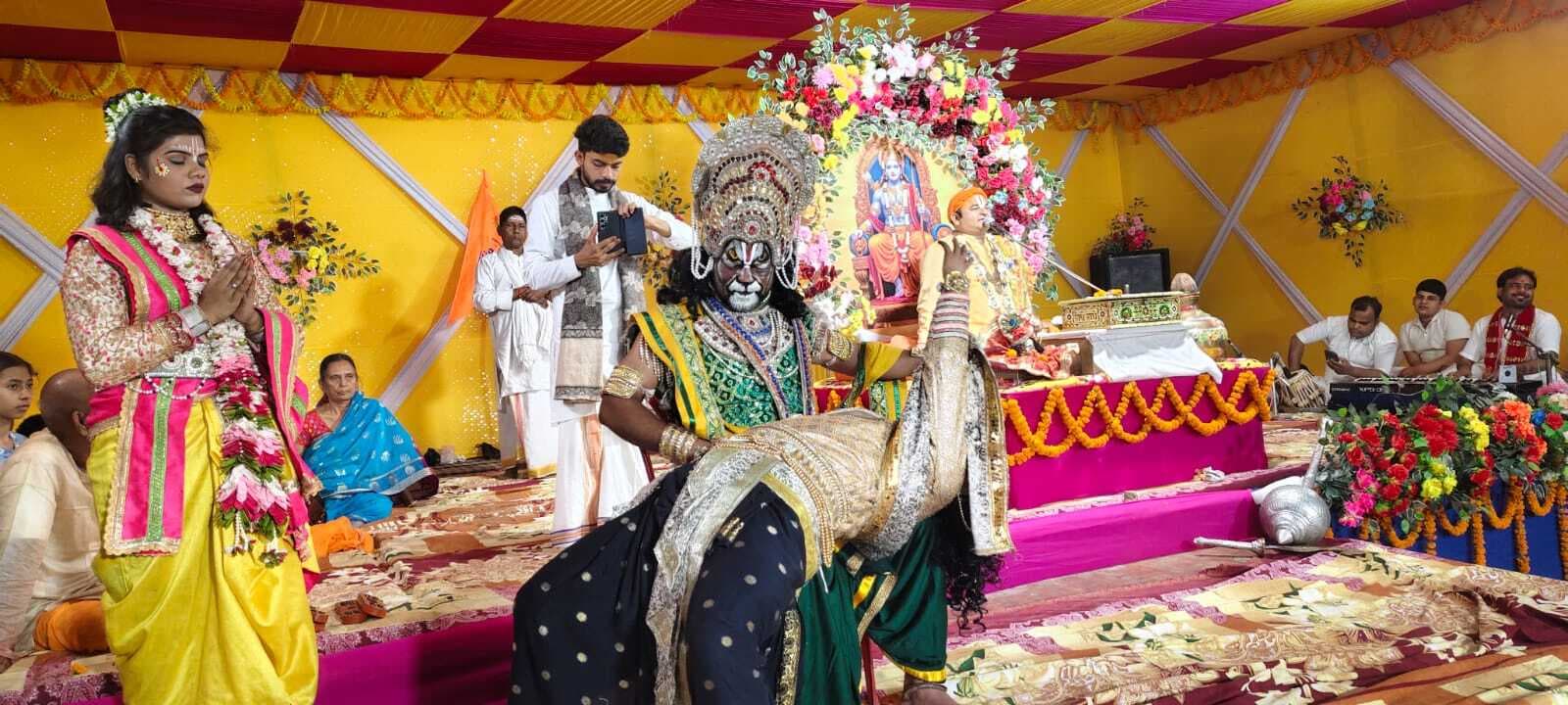 कलियुग में कथा ही एक ऐसा साधन है, जिससे जीवन के सभी पापों का होता है नाश