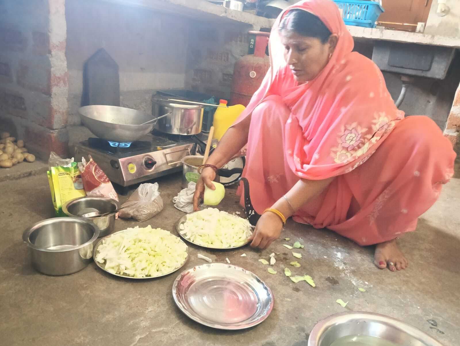 सूर्य उपासना का पर्व चैती छठ नहाय खाय के साथ शुरू, खरना आज