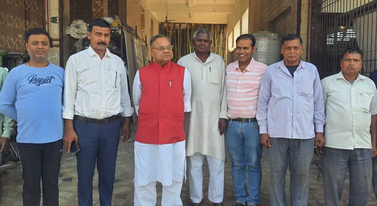 पूर्व मंत्री सह बांका विधायक पहुंचे कटोरिया, चांदन व राधानगर बाजार