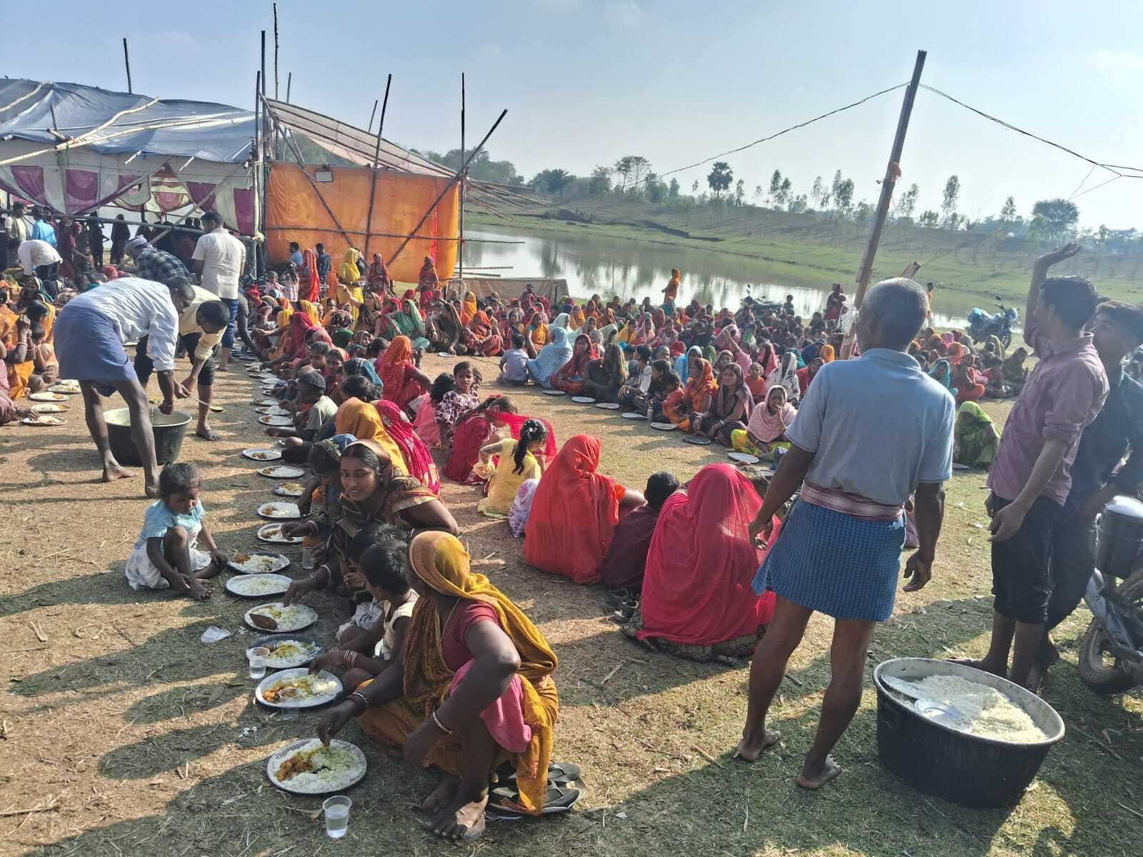कैरी गांव में देवी महापुराण कथा का भव्य समापन