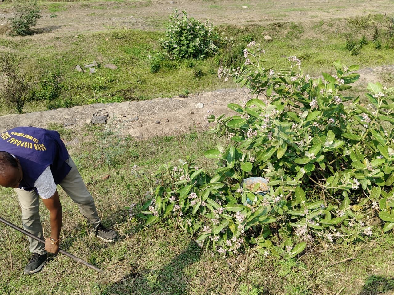 मुर्शिदाबाद जिले के तीन थाना क्षेत्रों में मिला बम, दहशत