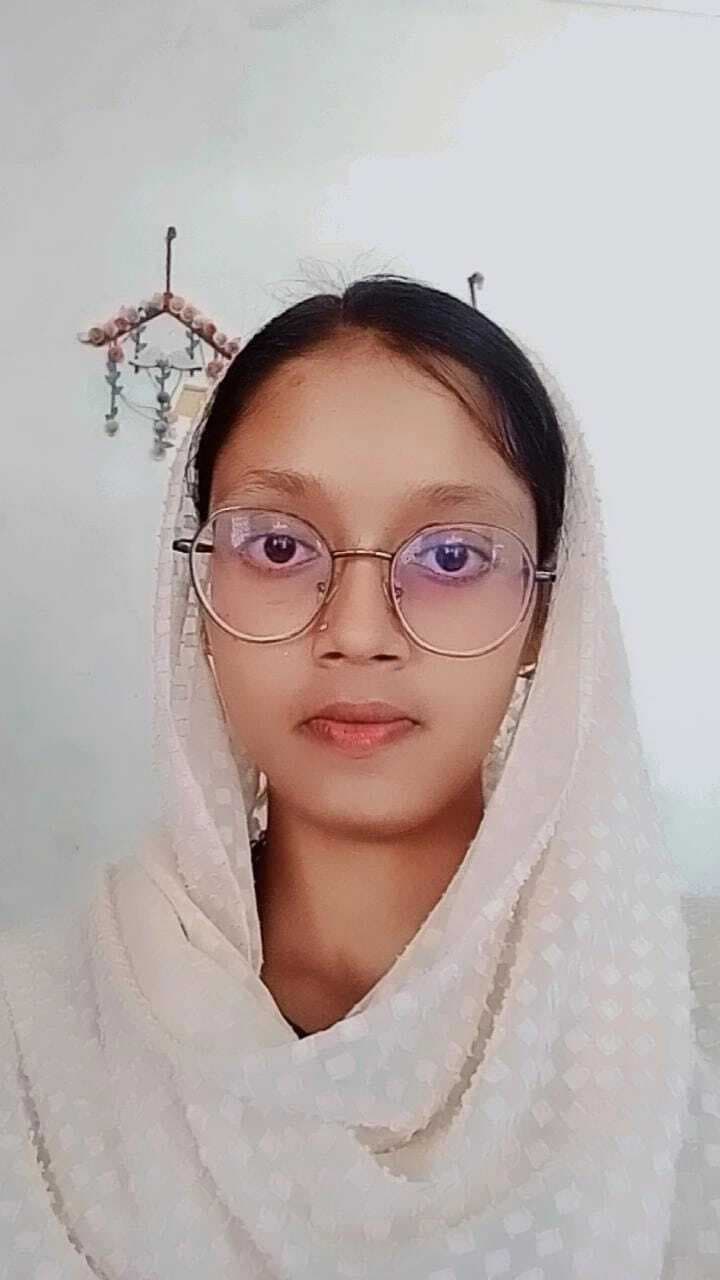 इंटर के आर्ट्स में नजसमीन परवीन बनी जिला टॉपर