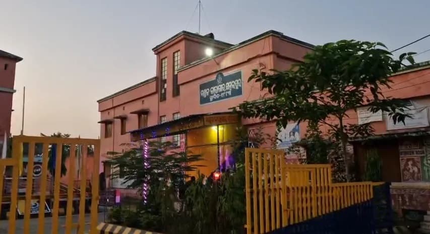 Sambalpur News: संबलपुर की तीन जेलों में पुलिस ने की औचक छापेमारी, नहीं मिली कोई संदिग्ध वस्तु