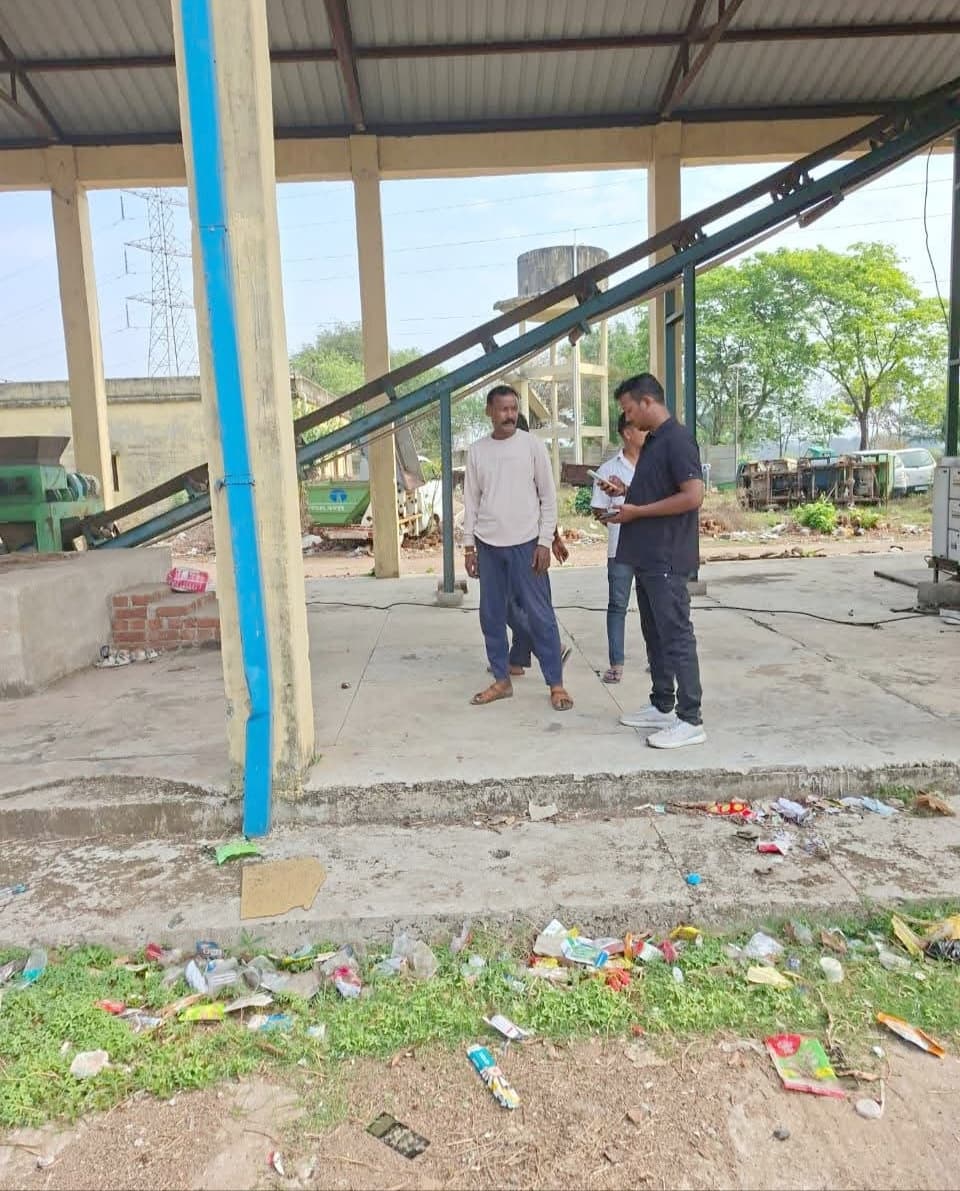 औचक निरीक्षण में खुली पोल, गायब मिले कर्मचारी