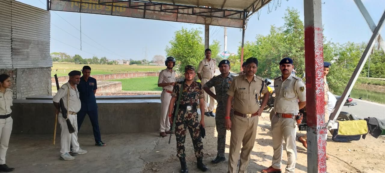 युवक को पोल में बांध रॉड से पीटा, फिर तलवार से गोद कर मार डाला