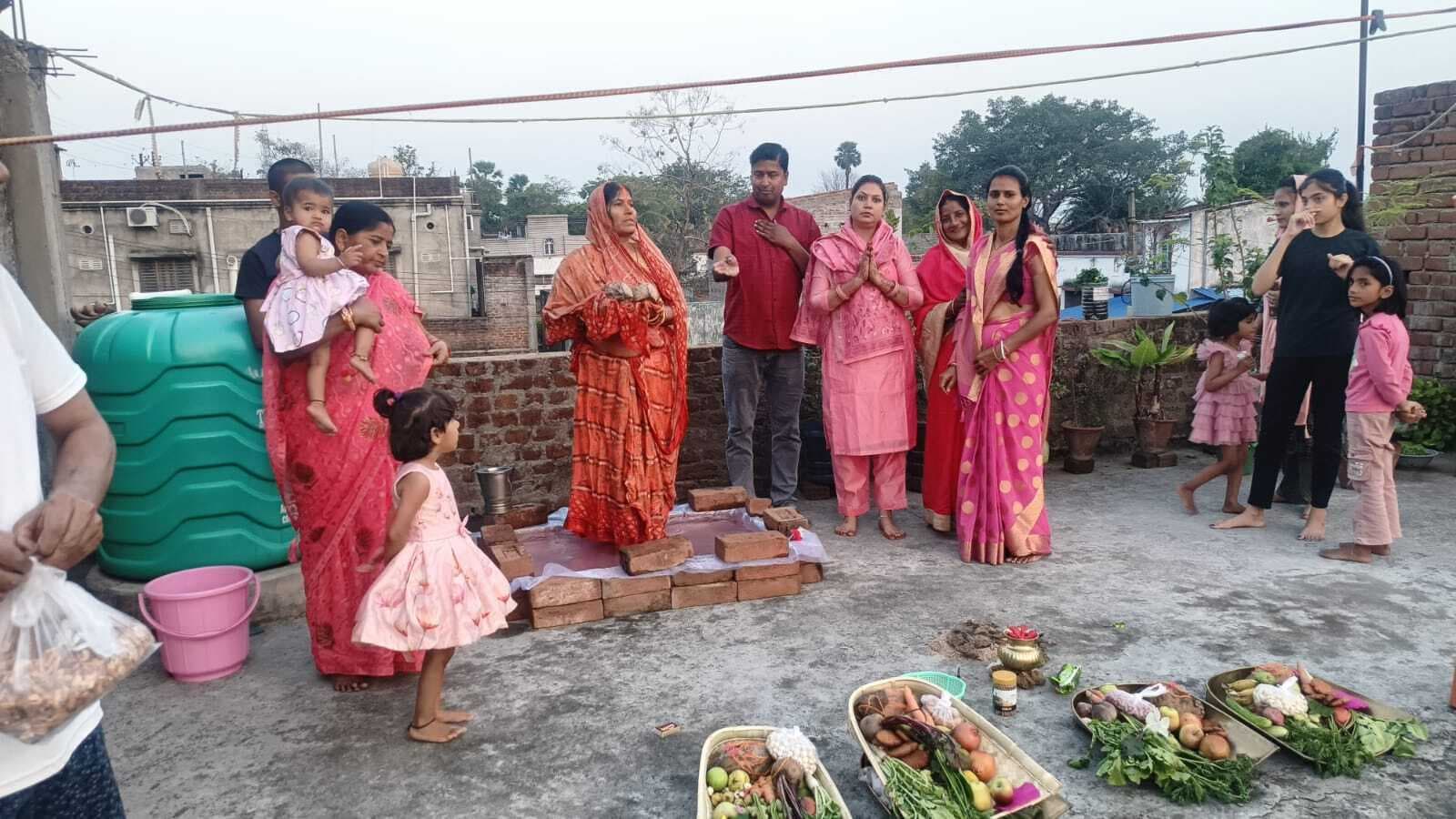 जामताड़ा में छठव्रतियों ने भगवान भास्कर को दिया अर्घ्य