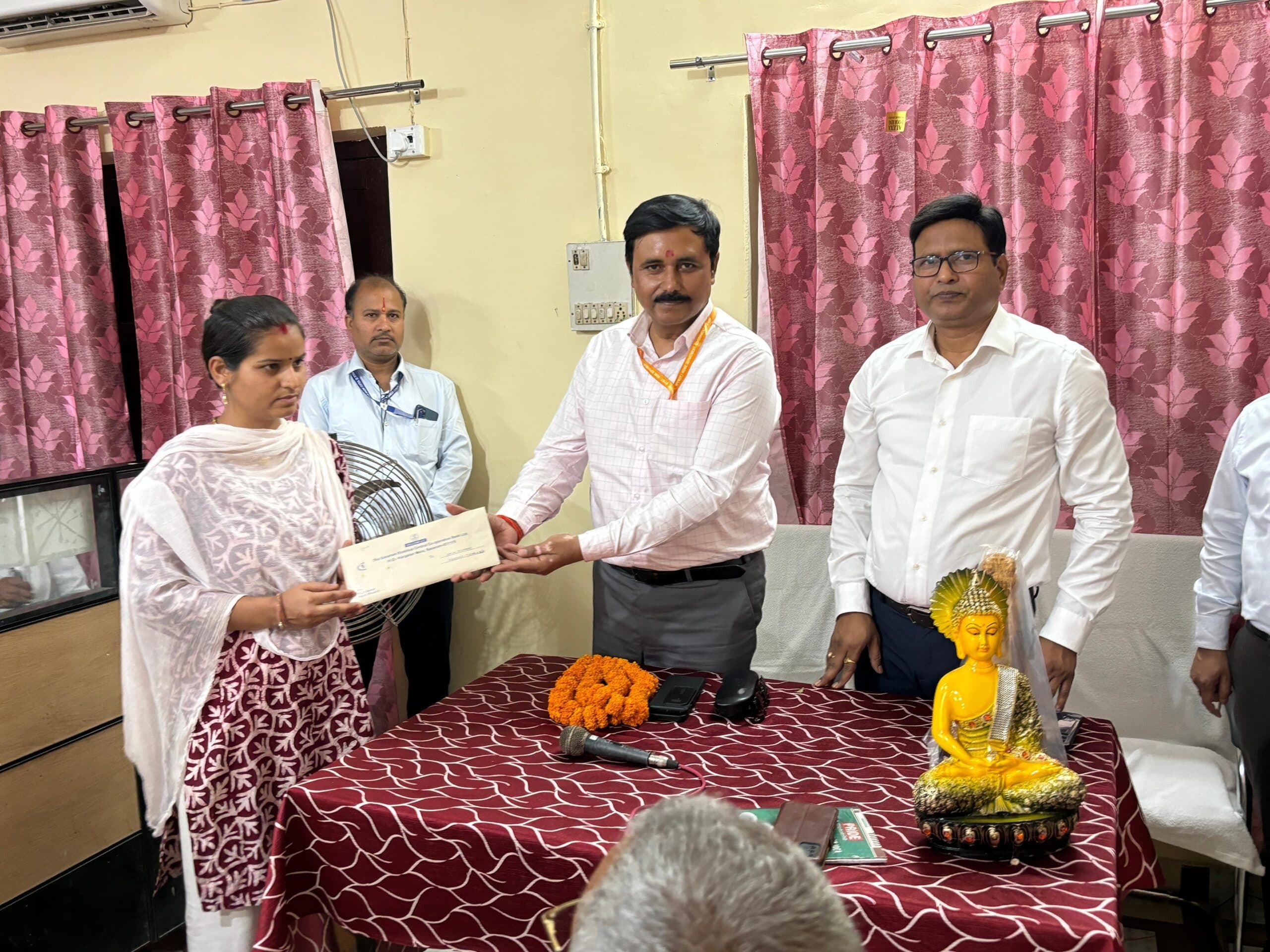 रोहतास और कैमूर की दुग्ध समितियों को मिलेगा माइक्रो एटीएम