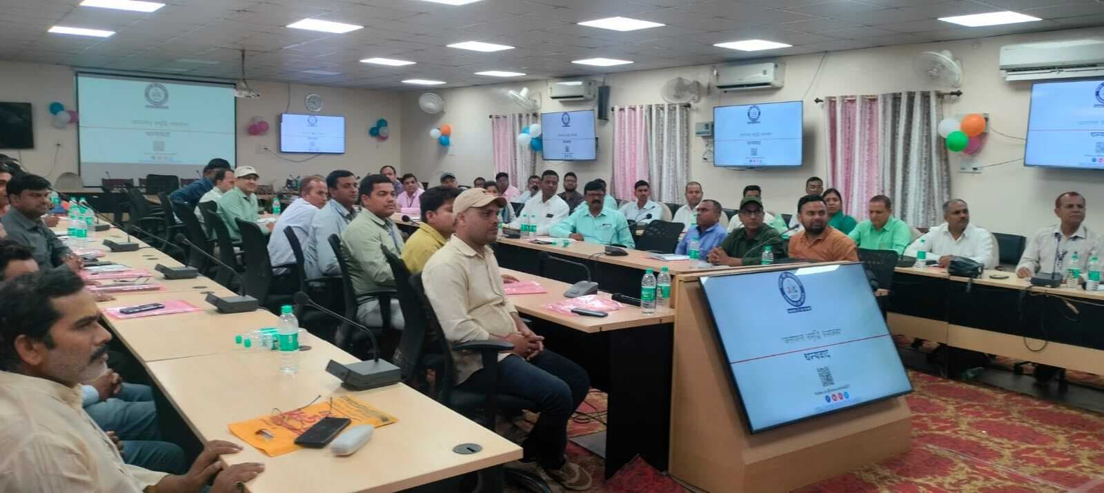 मकान सूचीकरण के दौरान किसी भी प्रकार की नहीं करें लापरवाही: डीएम