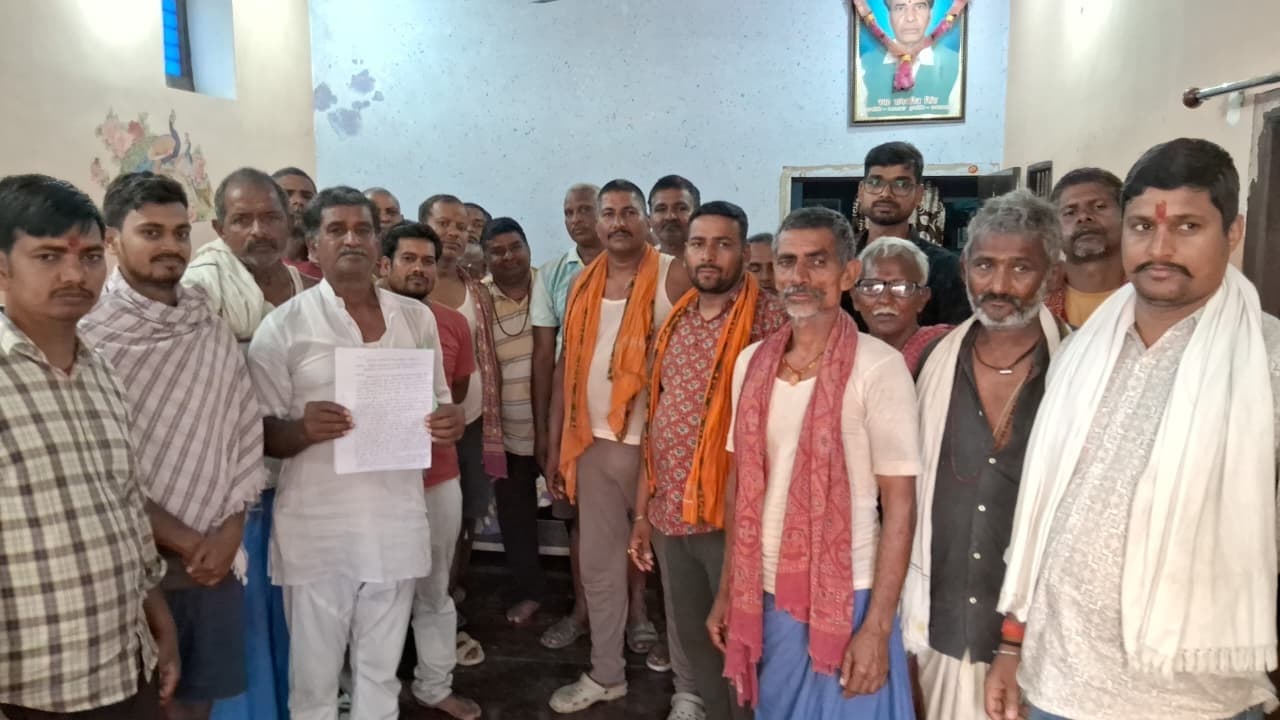 80 किसानों का दो करोड़ रुपये डकारकर धान व्यापारी फरार