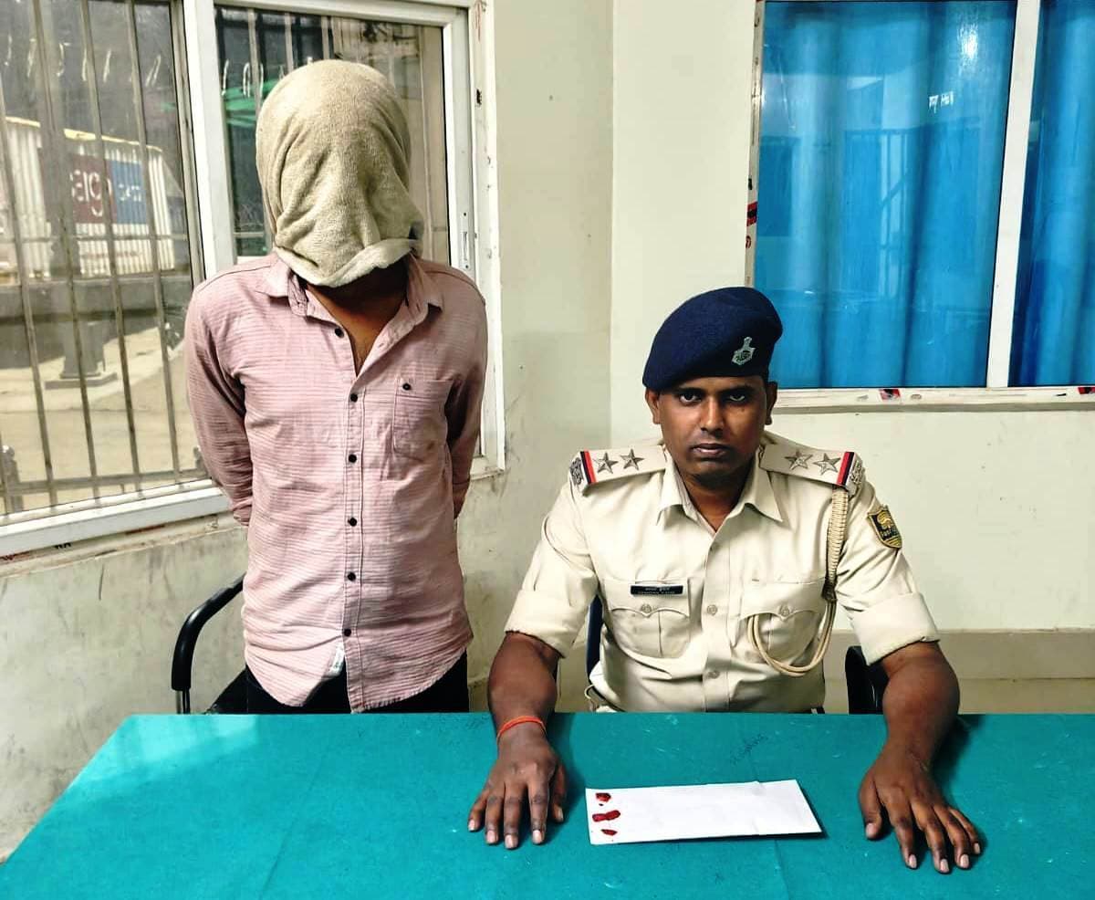 बरियारपुर में 12.5 ग्राम स्मैक के साथ युवक गिरफ्तार