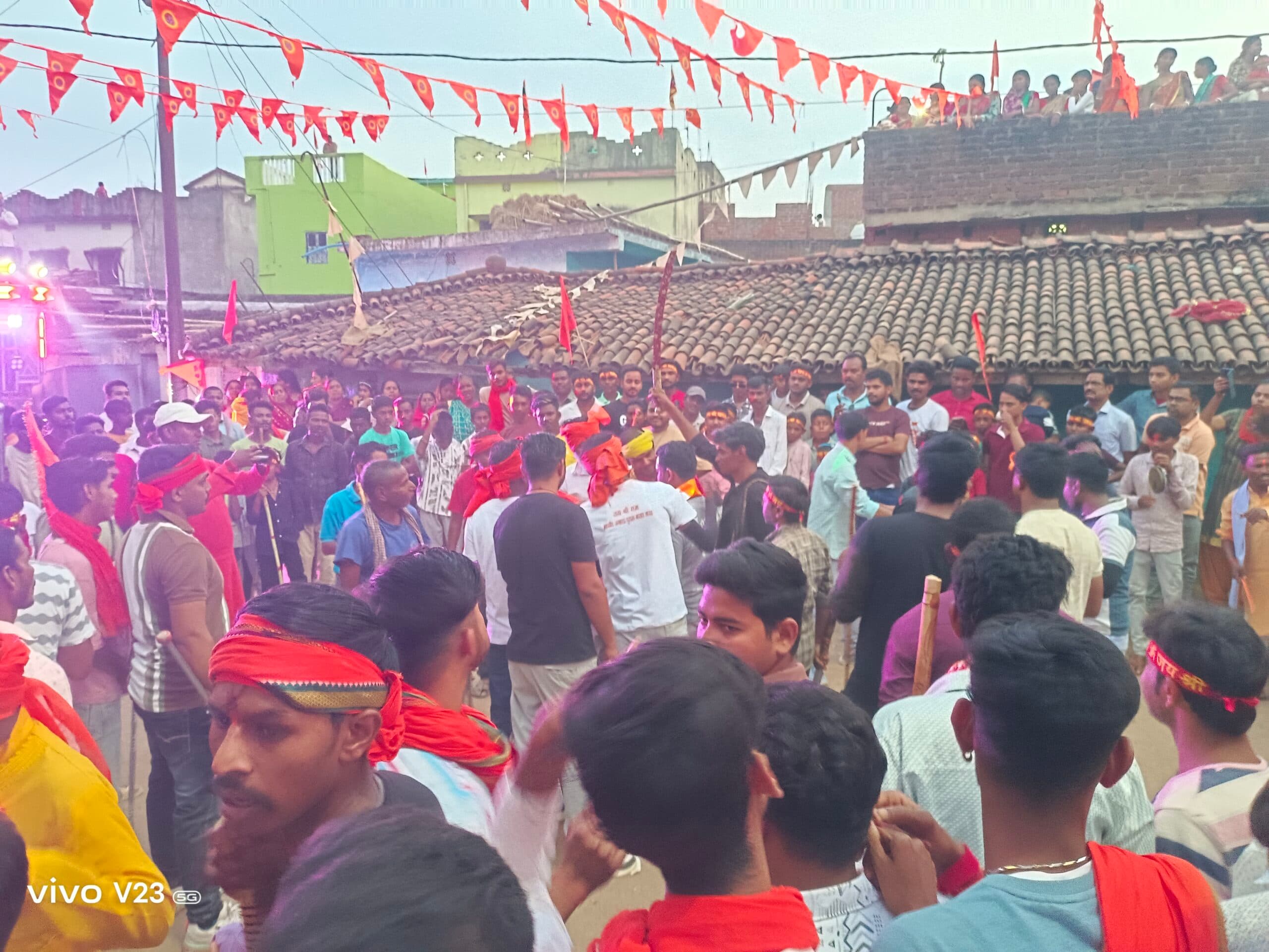 धूमधाम से मना रामनवमी, सारठ में भव्य शोभायात्रा बनी आकर्षण का केंद्र