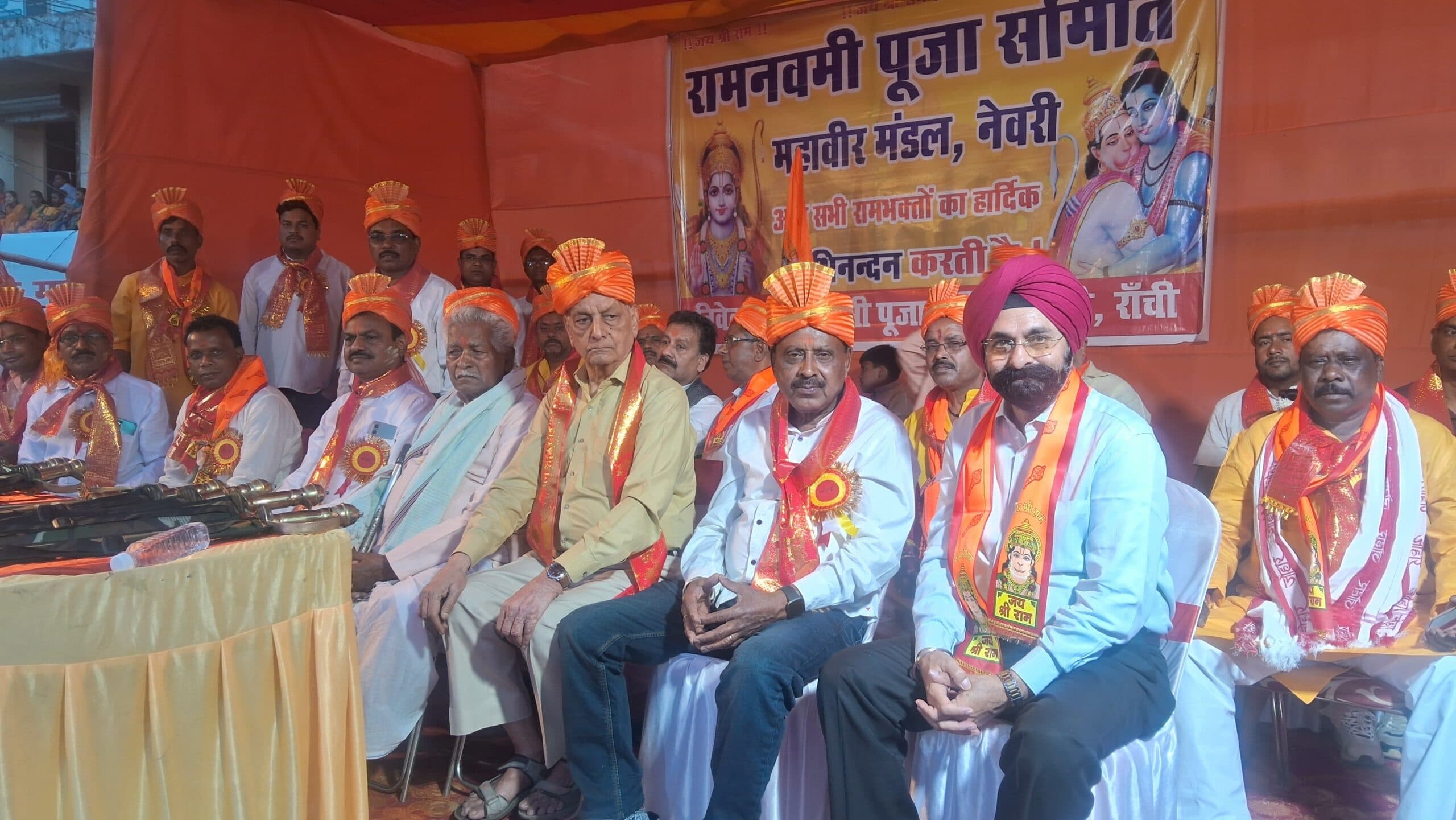 विकास चौक व बूटी बस्ती में महावीरी मेला में उमड़े लोग