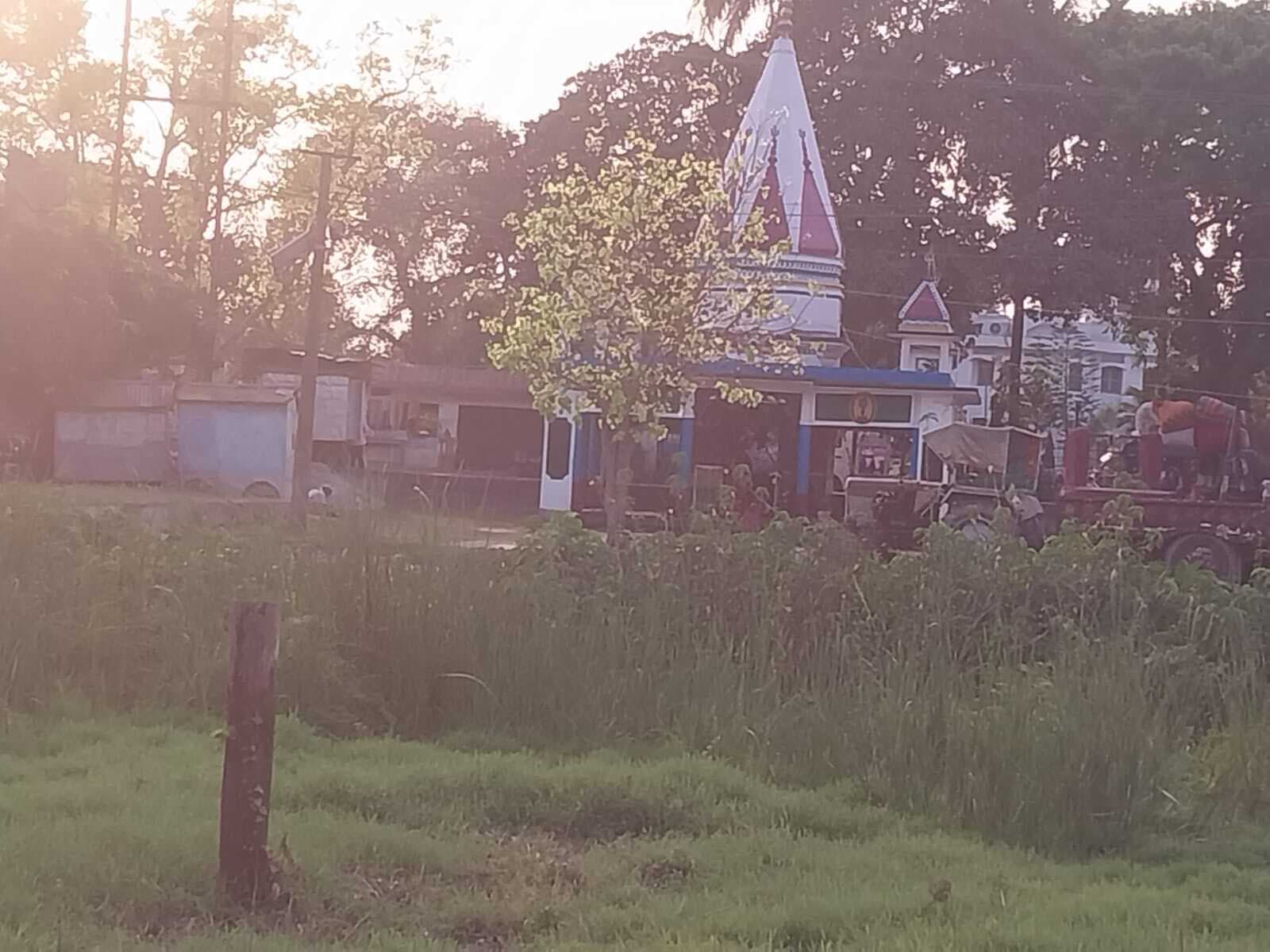 भपटियाही शिव मंदिर परिसर का सार्वजनिक पोखर जर्जर