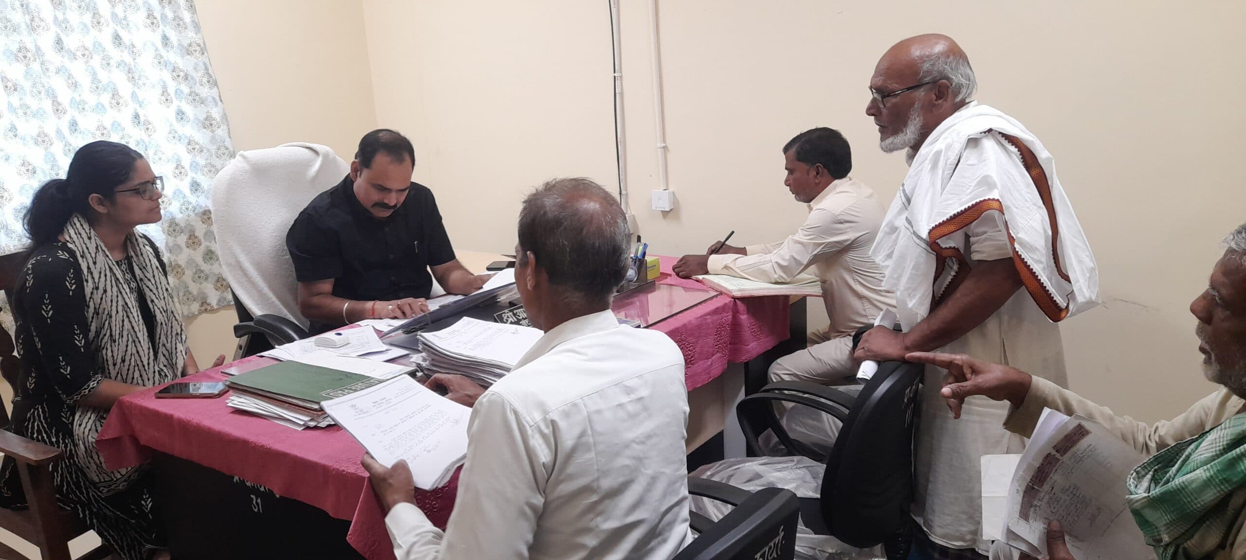 जनता दरबार में भूमि संबंधी छह मामलों का हुआ निष्पादन