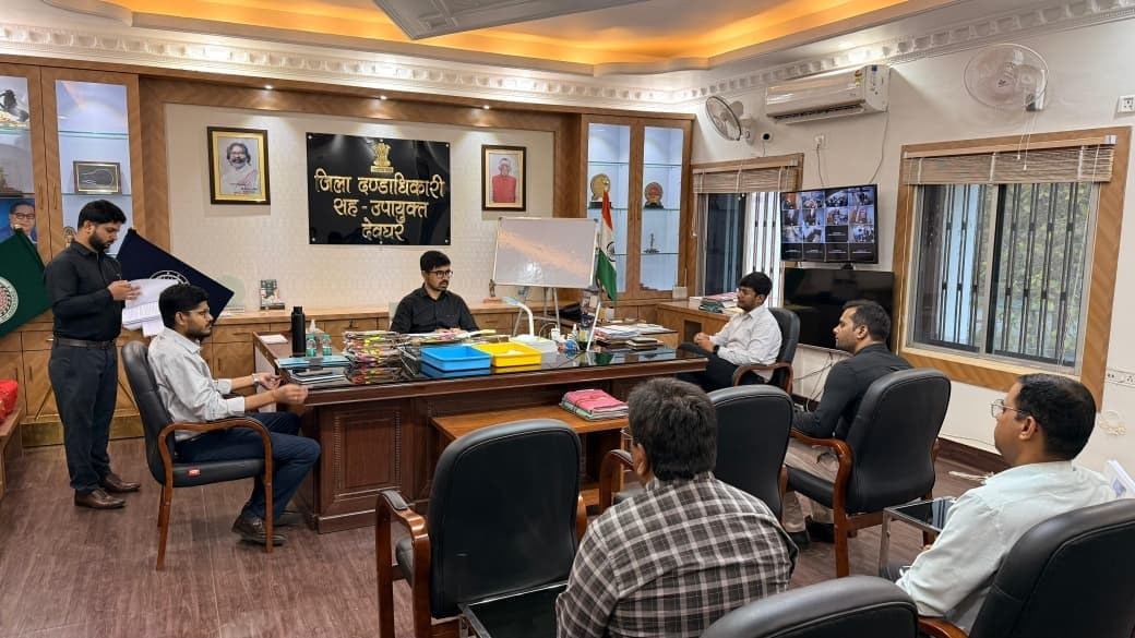 Deoghar News : बाबा मंदिर की व्यवस्था सुदृढ़ करने के निर्देश, श्रद्धालुओं की सुविधा पर विशेष फोकस