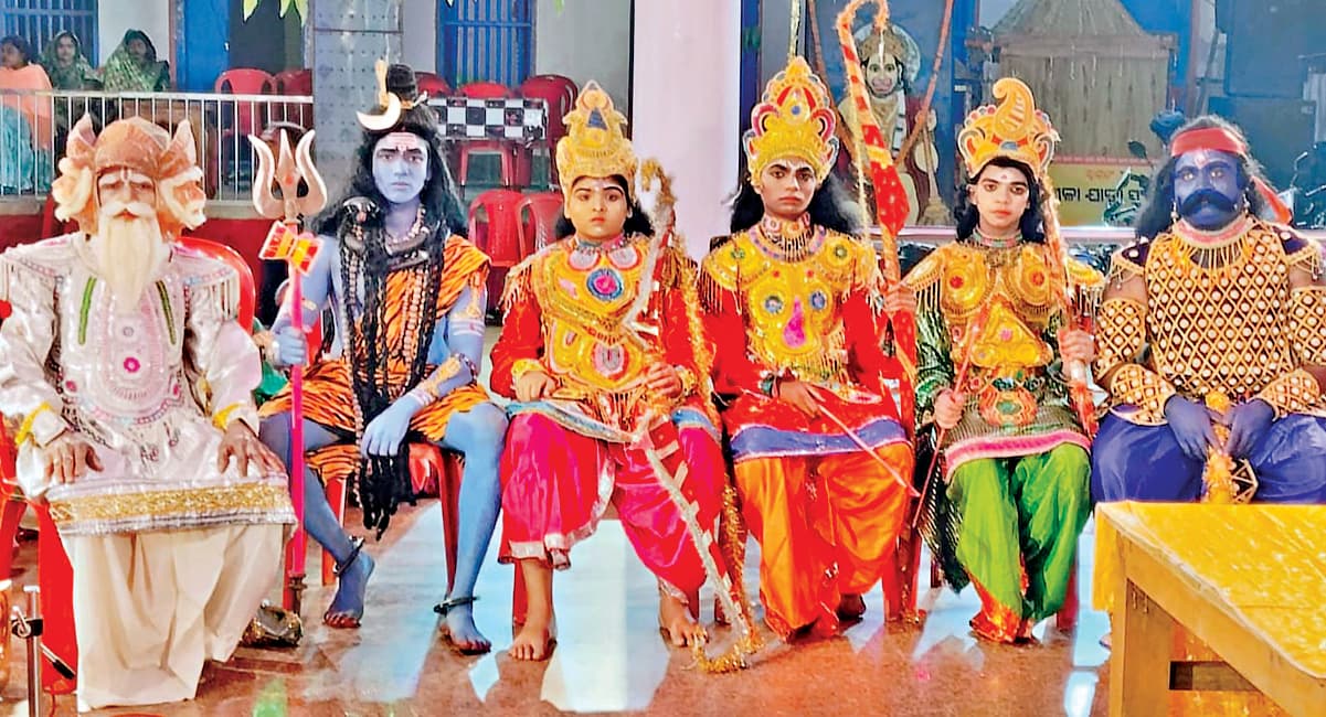 Sundergarh News: बड़गांव रामलीला यात्रा में मना राम, लक्ष्मण, भरत और शत्रुघ्न का जन्मोत्सव