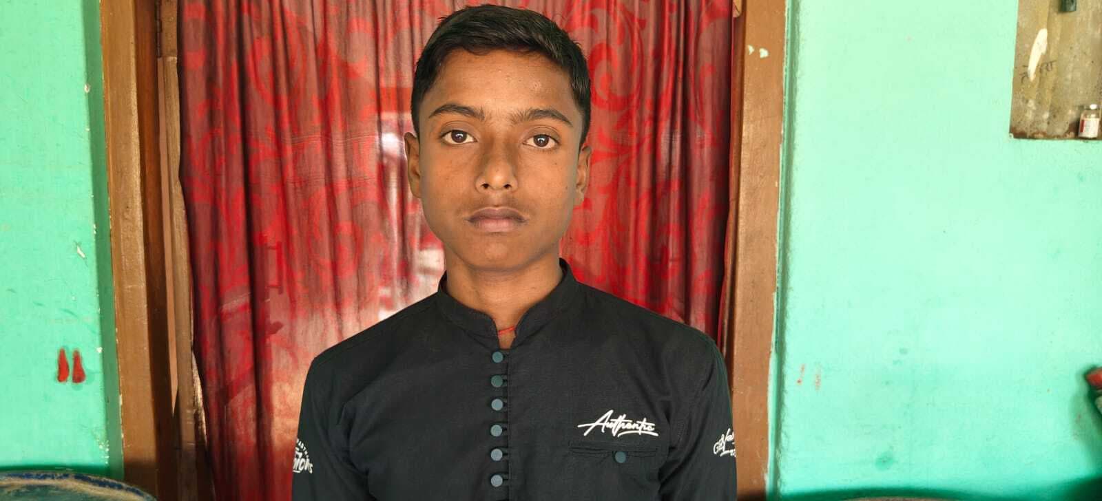 मैट्रिक परीक्षा में अमित रंजन ने 471 अंक लाकर लहराया परचम