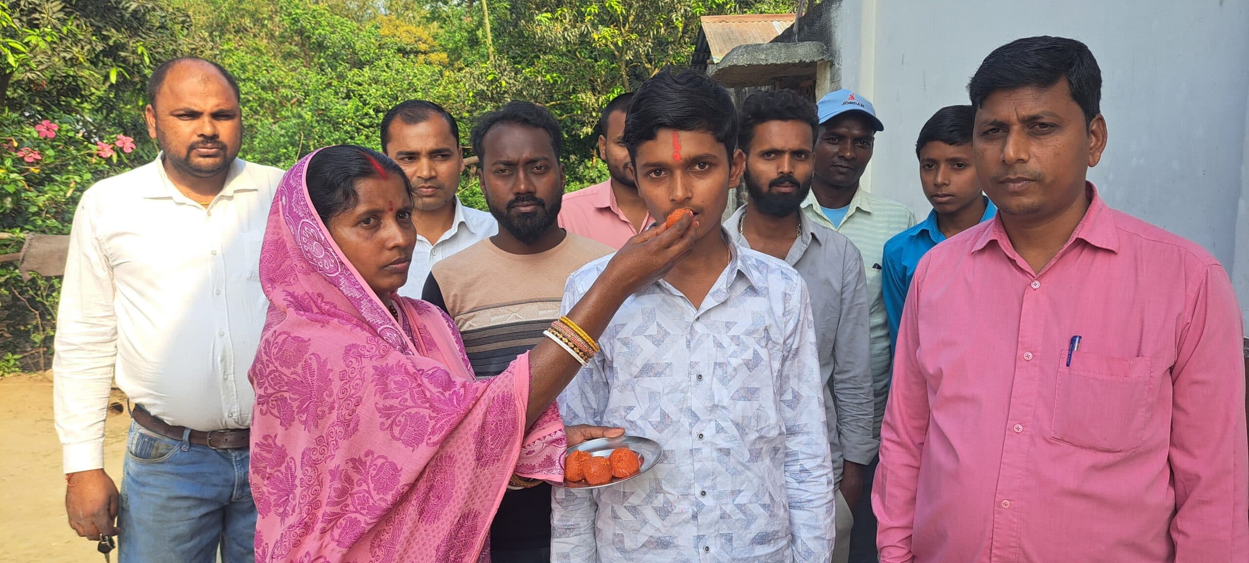 राज्य स्तर पर टॉप टेन में शामिल हुआ अनुज, मिल रही बधाई