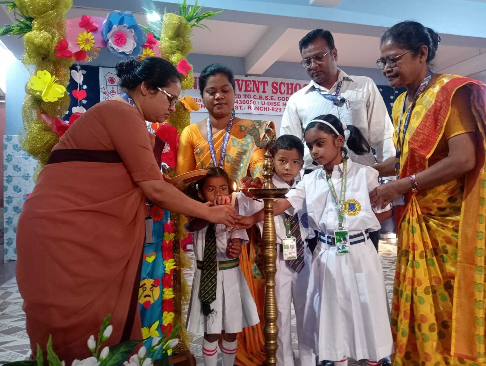 उर्सुलाइन कॉन्वेंट स्कूल में शुरू हुआ नया शैक्षणिक सत्र