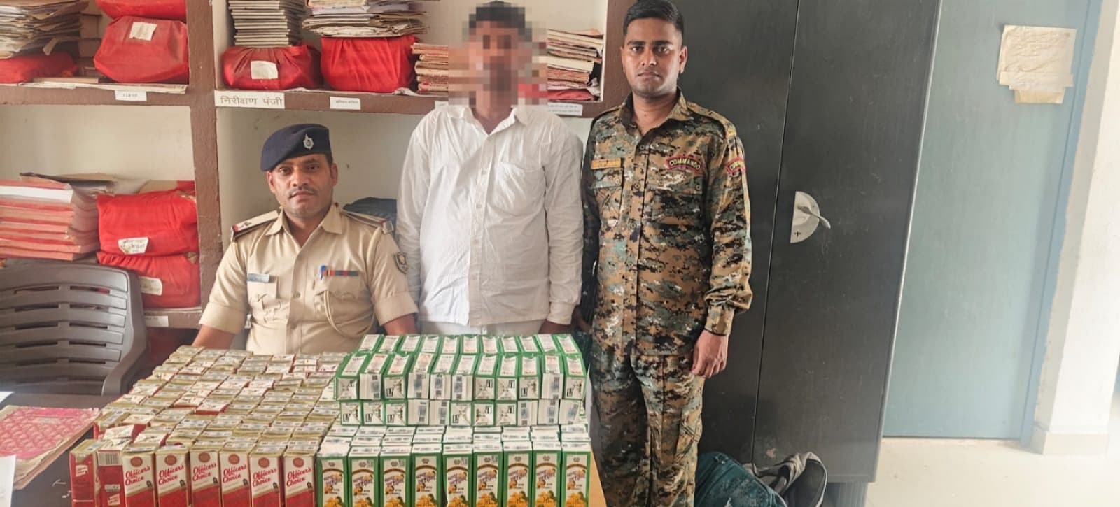 50 लीटर शराब के साथ बाइक सवार तस्कर गिरफ्तार