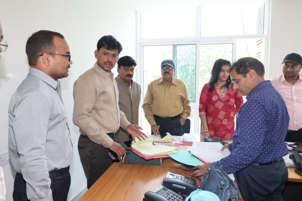 बिहार में सिलेंडर क्राइसिस के बीच बनाया गया कंट्रोल रूम, हेल्प लाइन नंबर भी जारी