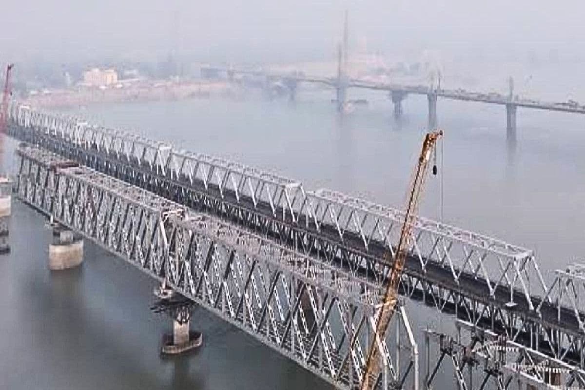 मोकामा में गंगा पर नया रेल पुल तैयार, मई से दौड़ेंगी ट्रेनें, इन लोगों को मिलेगा फायदा
