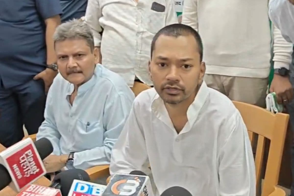 JDU ऑफिस पहुंचे निशांत कुमार, जमकर लगे जिंदाबाद के नारे, कार्यकर्ताओं संग की बैठक