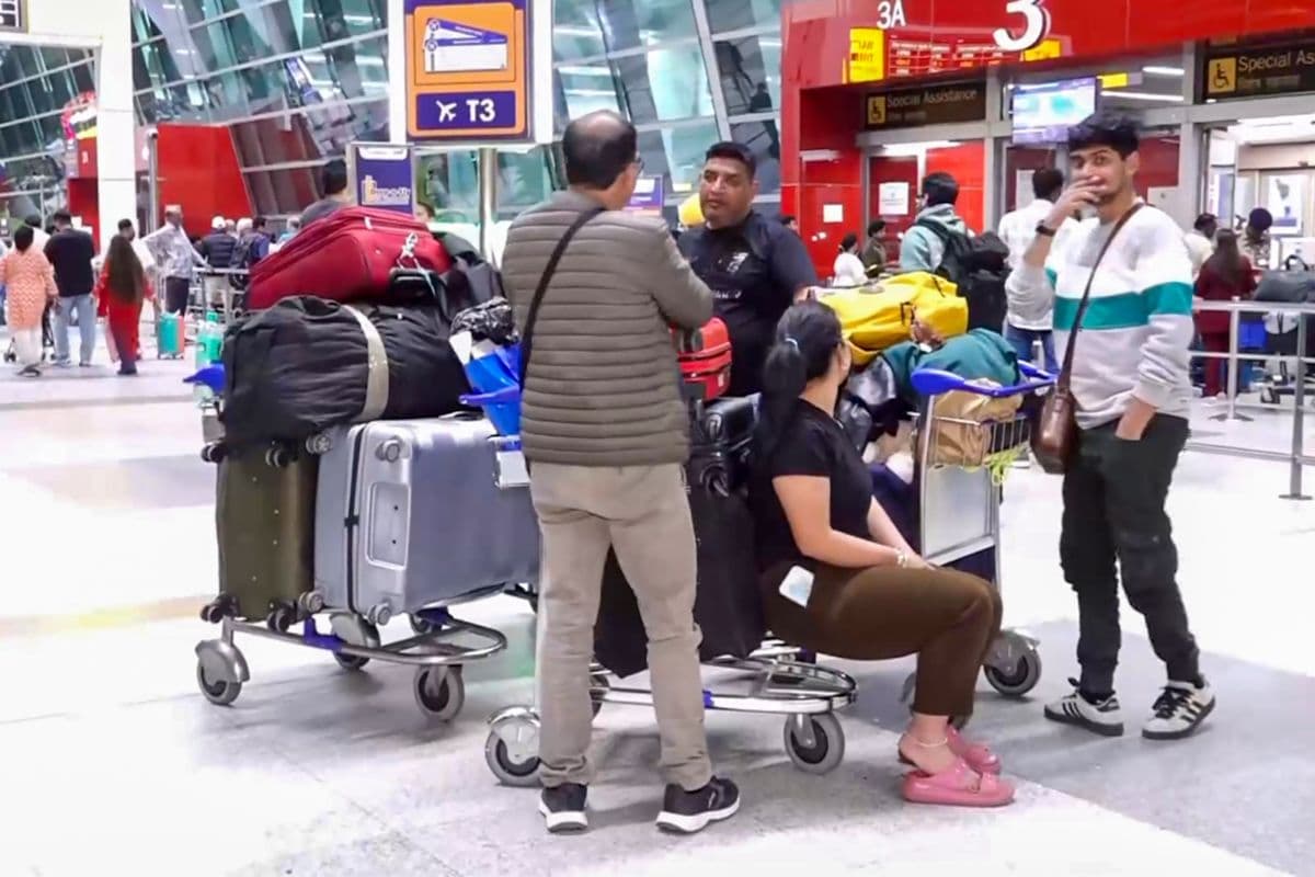 ईरान और अमेरिका-इजराइल में भीषण जंग, 350 फ्लाइट्स कैंसिल