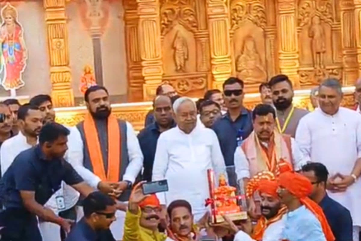 पटना के डाकबंगला से गुजरेंगी 52 झांकियां, नीतीश-निशांत-सम्राट और नितिन नवीन पहुंचे, सुरक्षा में 1500 जवान तैनात