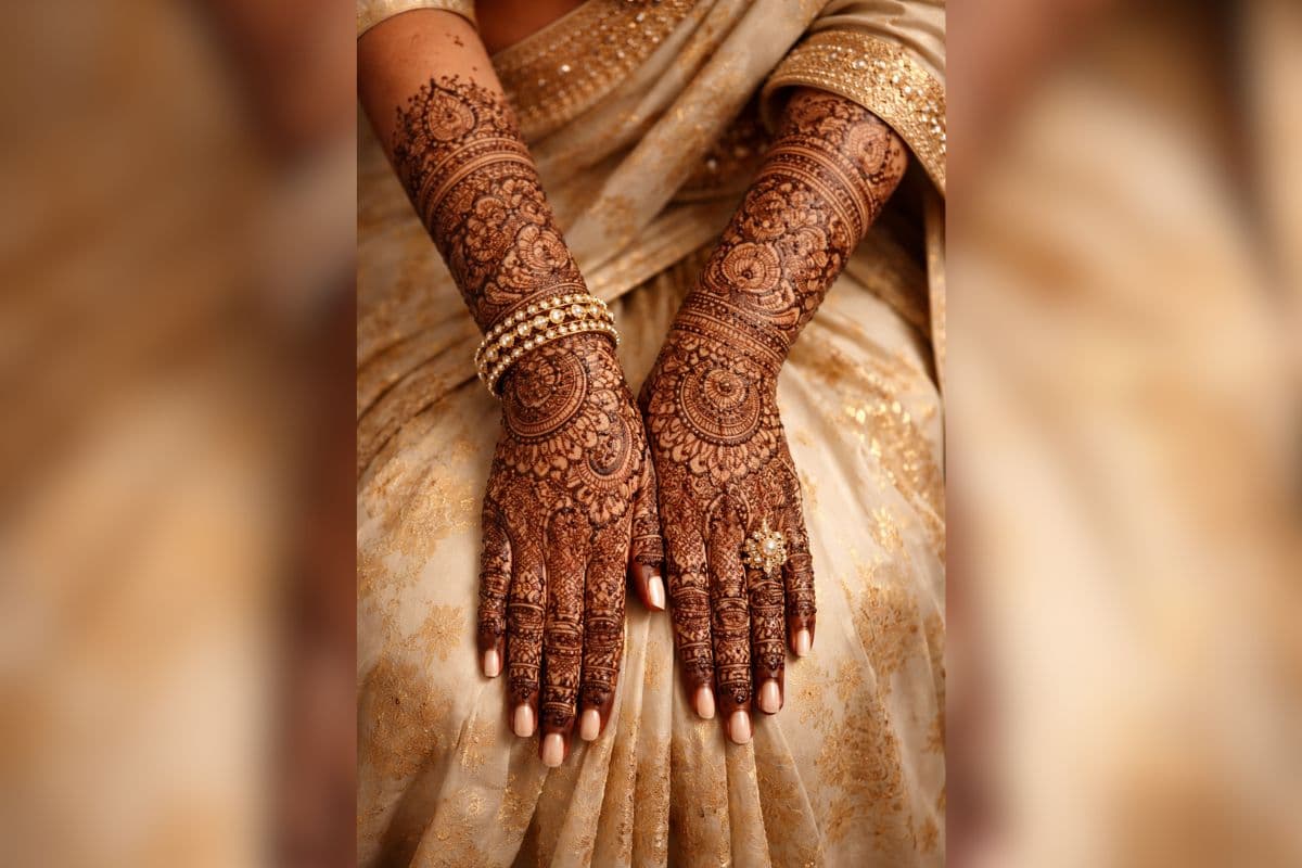 traditional full hand mehndi