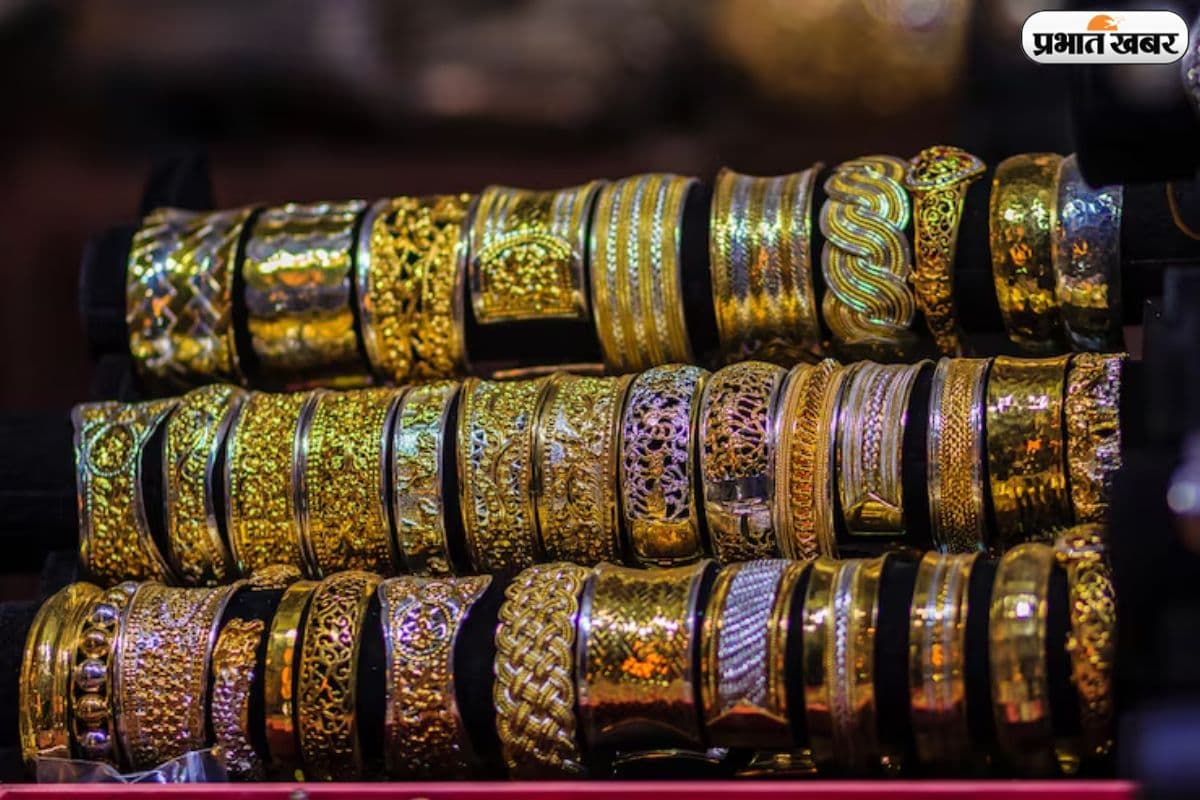 सोना-चांदी में आई गिरावट, देखें आज की पूरी रेट लिस्ट