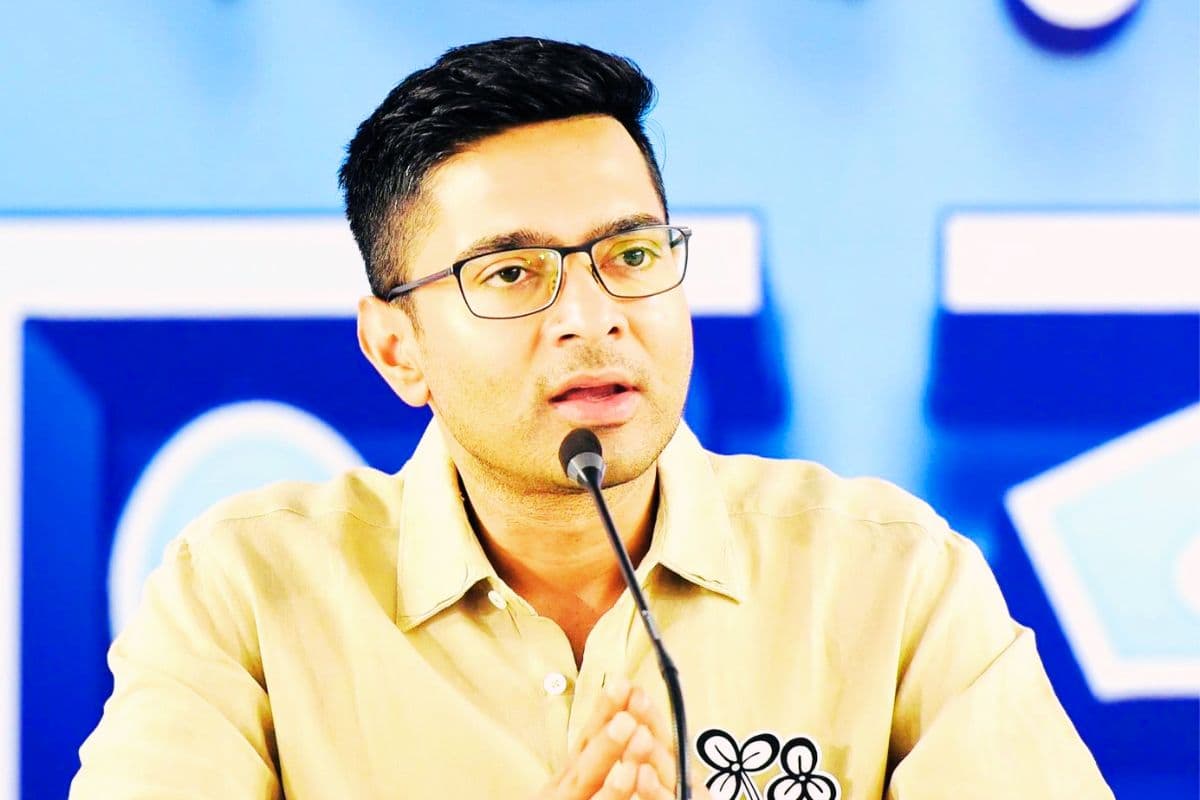 अभिषेक बनर्जी ने कार्यकर्ताओं को दिया जीत का मंत्र, कहा- 2021 से भी बड़ी जीत दर्ज करेगी TMC