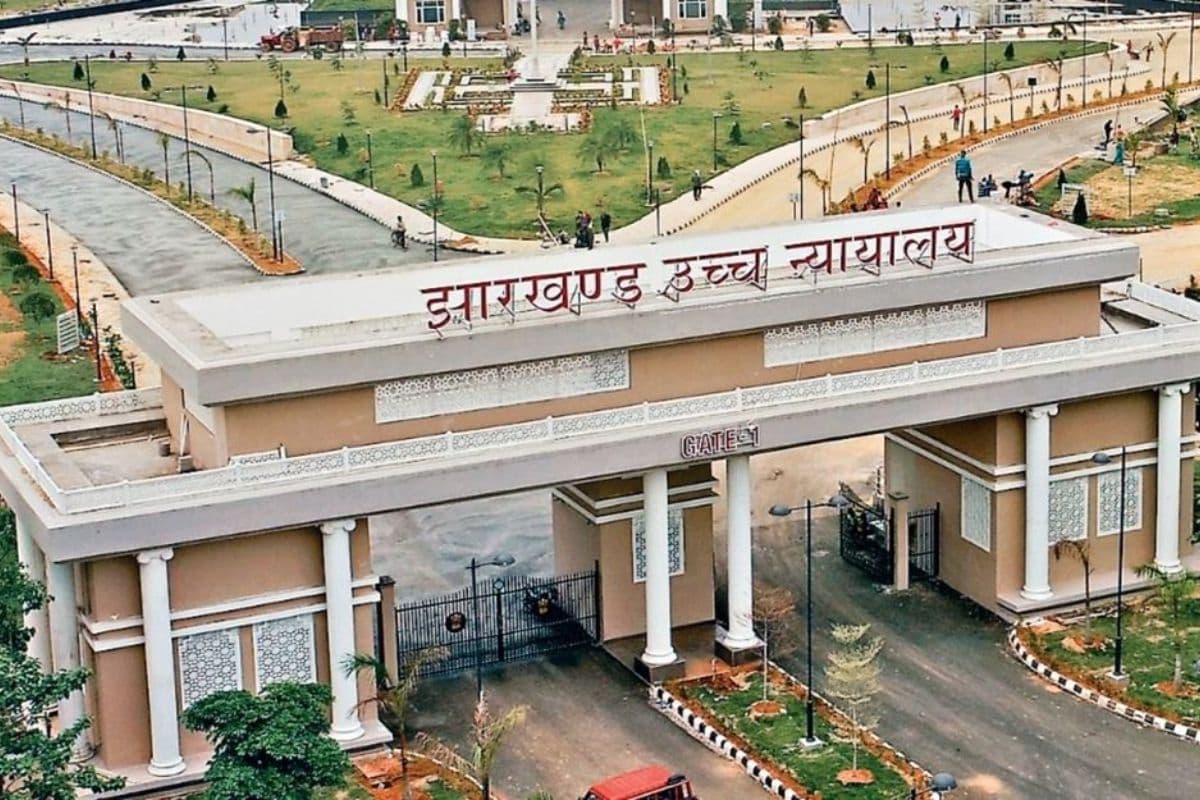 झारखंड माध्यमिक आचार्य नियुक्ति विवाद अब खंडपीठ के हवाले, JSSC की दलीलों पर एकल पीठ का अंतरिम राहत से इनकार