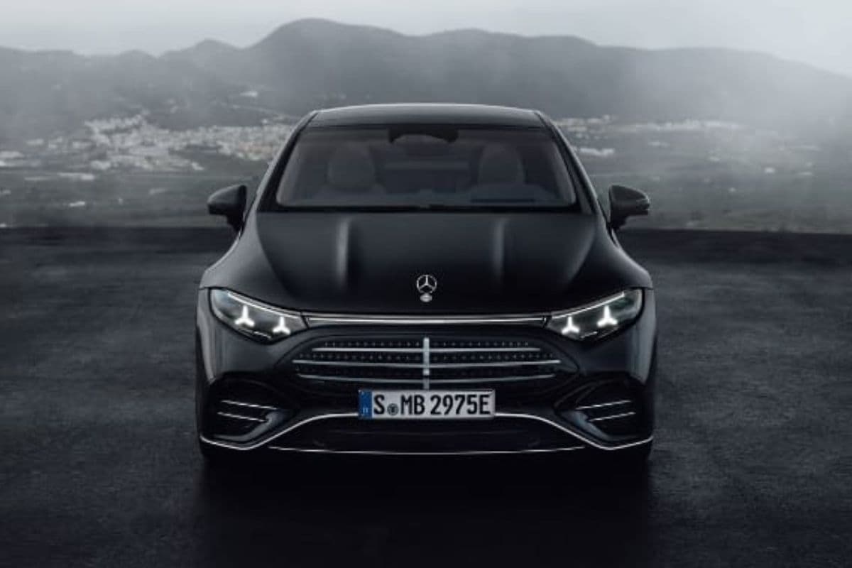 सिंगल चार्ज में 926Km चलेगी Mercedes-Benz की नयी गाड़ी, मिलेंगे हाईटेक फीचर्स