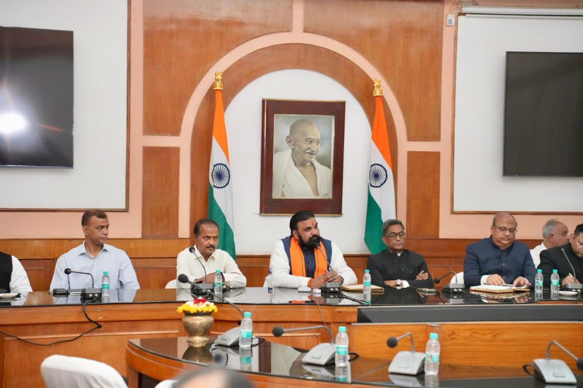 सीएम बनते ही एक्शन में सम्राट चौधरी, बोले- लापरवाही बर्दाश्त नहीं, तय समय में पूरा होगा काम