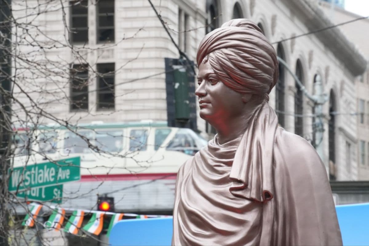 सिएटल में स्वामी विवेकानंद की प्रतिमा: अमेरिकी इतिहास में पहली बार किसी शहर की सरकार ने लगाई मूर्ति