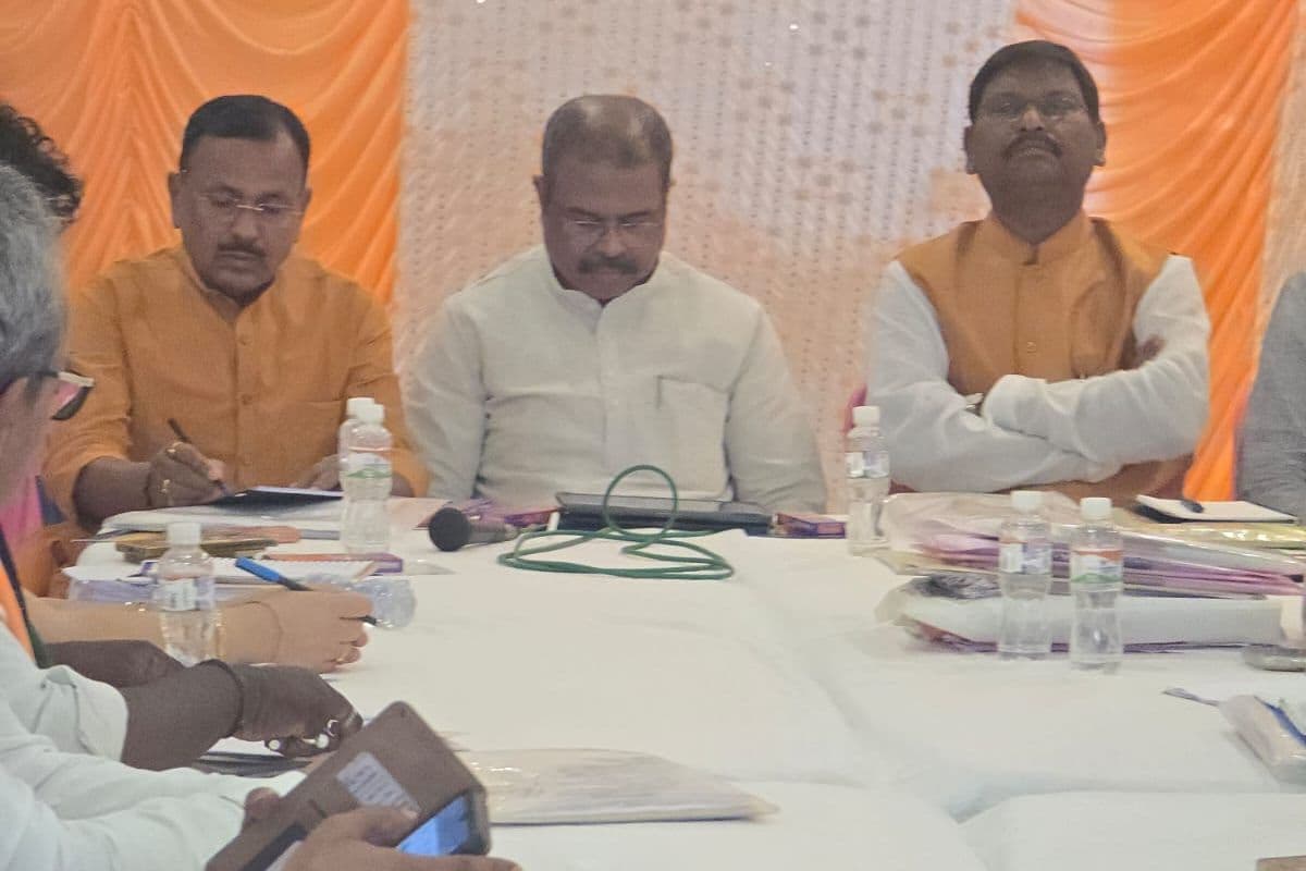 बंगाल के रण में अर्जुन मुंडा की एंट्री! झारग्राम में धर्मेंद्र प्रधान संग बनाई ‘विजयरथ’ की रणनीति