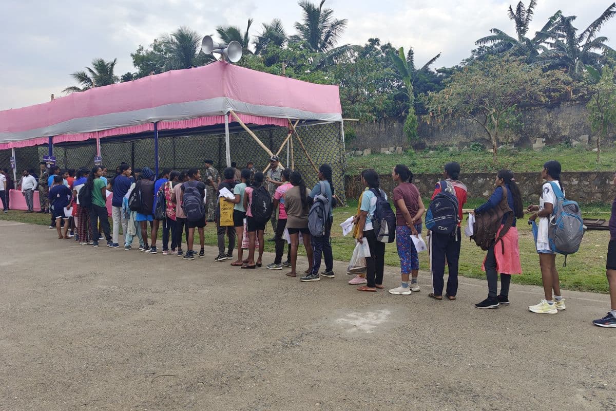 धनबाद में सुबह-सुबह दौड़े होमगार्ड के अभ्यर्थी, जानें किस प्रखंड के अभ्यर्थी कब देंगे परीक्षा