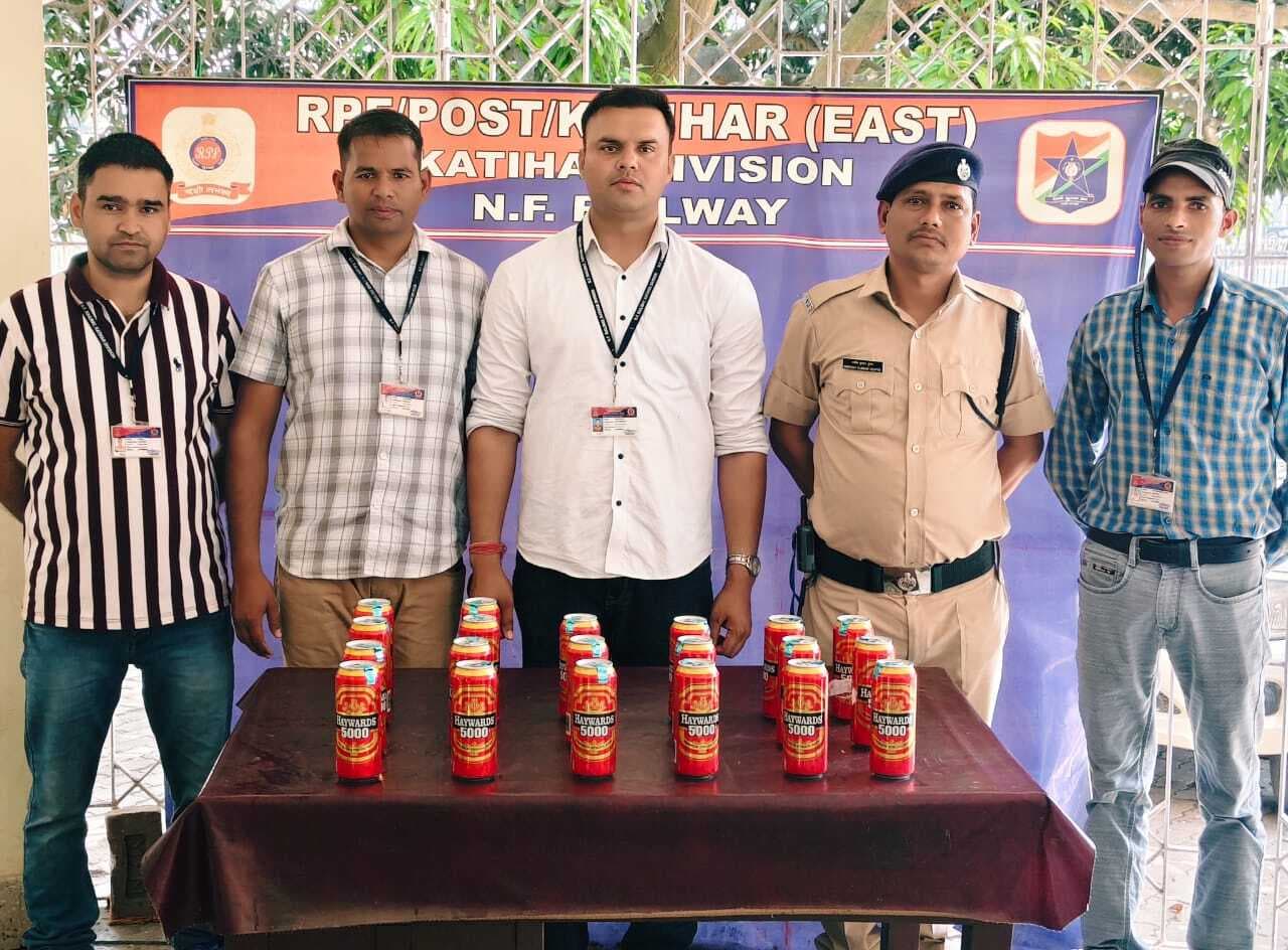 आरपीएफ ने दस बोतल शराब किया बरामद