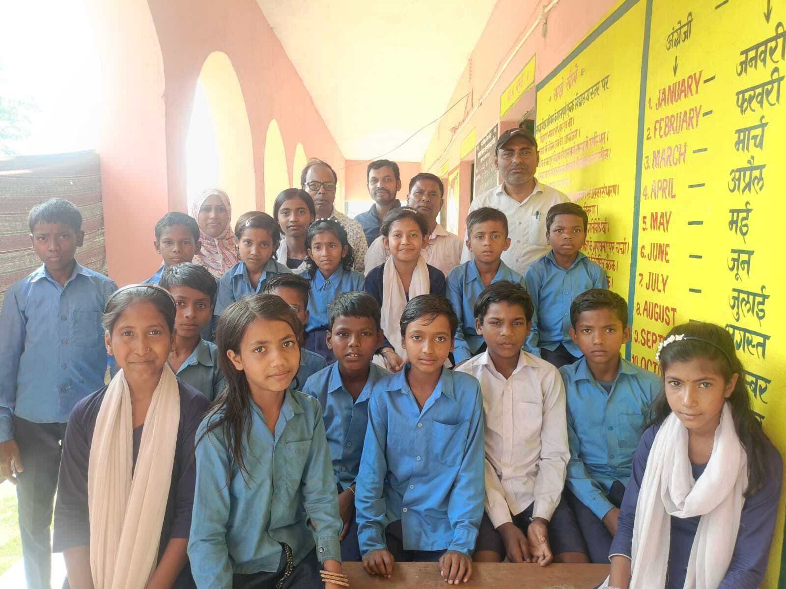 प्राथमिक विद्यालय शीतलपुर में तिथि भोजन का आयोजन