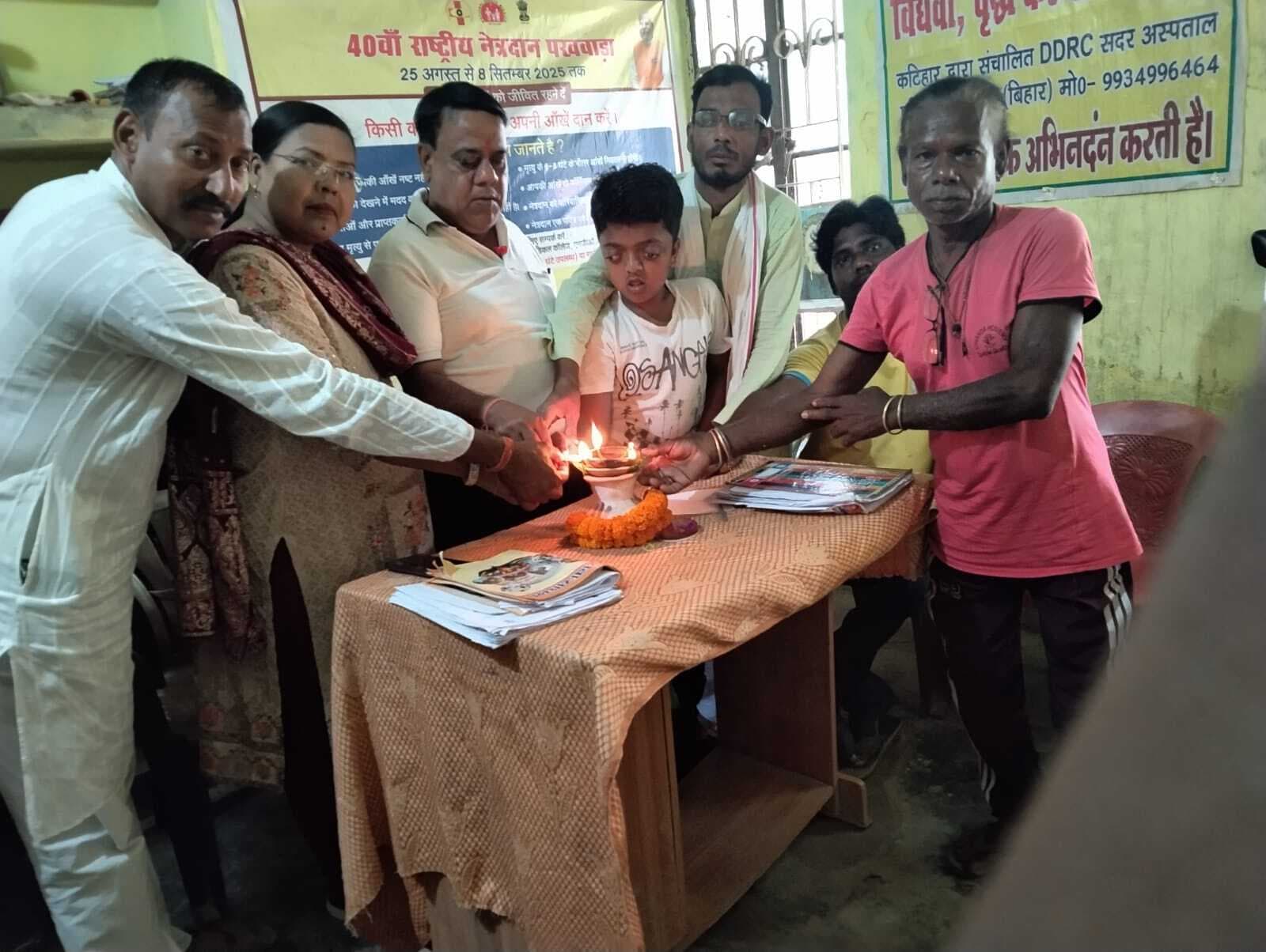 ऑटिज्म ग्रसित बच्चों को सहानुभूति नहीं, प्यार व सही मार्गदर्शन दें