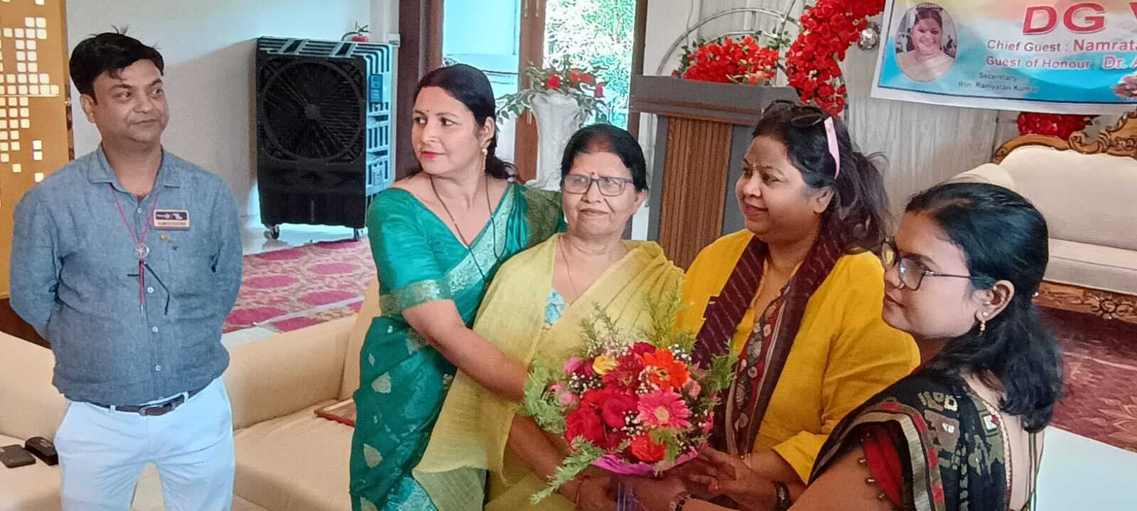 रोटरी क्लब कदम से कदम मिलाकर चलने को तैयार : डीजी