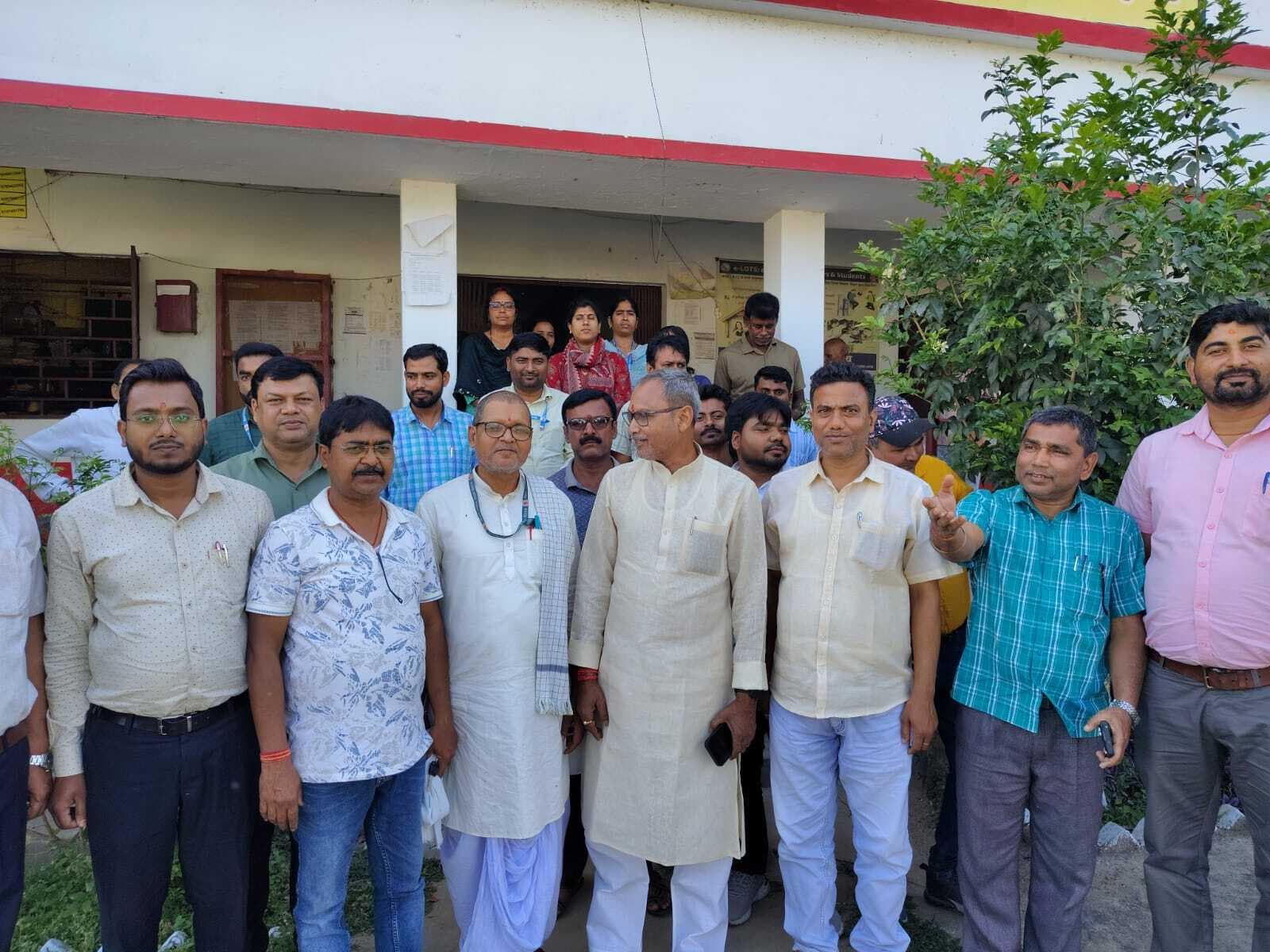 शिक्षक छात्र-छात्राओं को गुणवत्तापूर्ण शिक्षा उपलब्ध करायें: विधायक