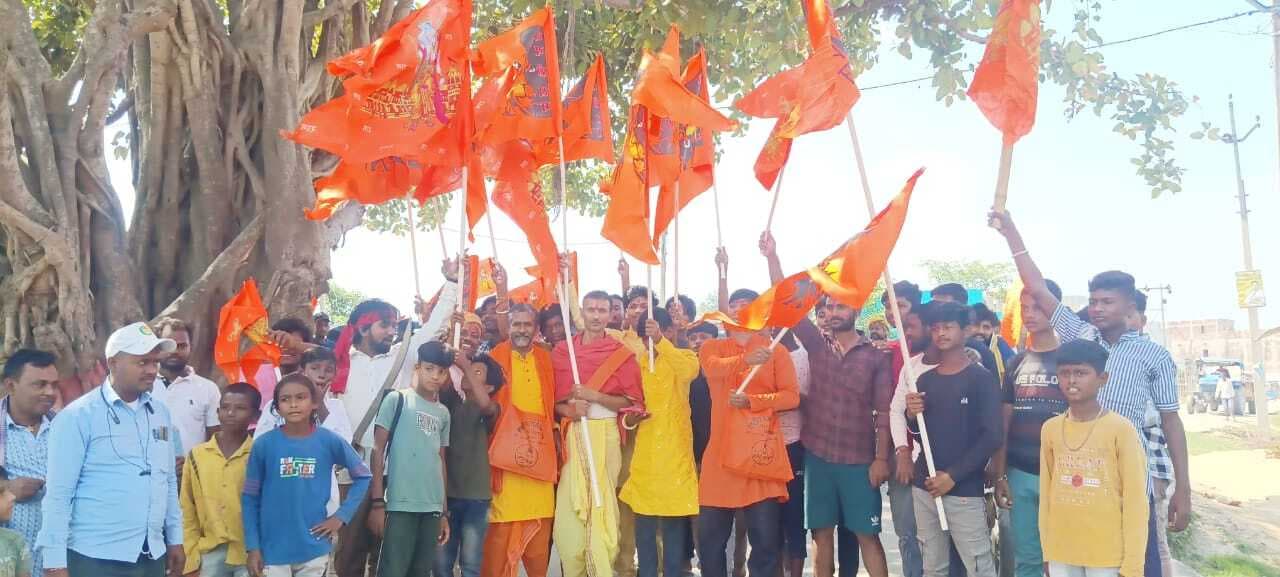 हनुमान जन्मोत्सव पर गुंजा हनुमान चालीसा पाठ, माहौल हुआ भक्तिमय