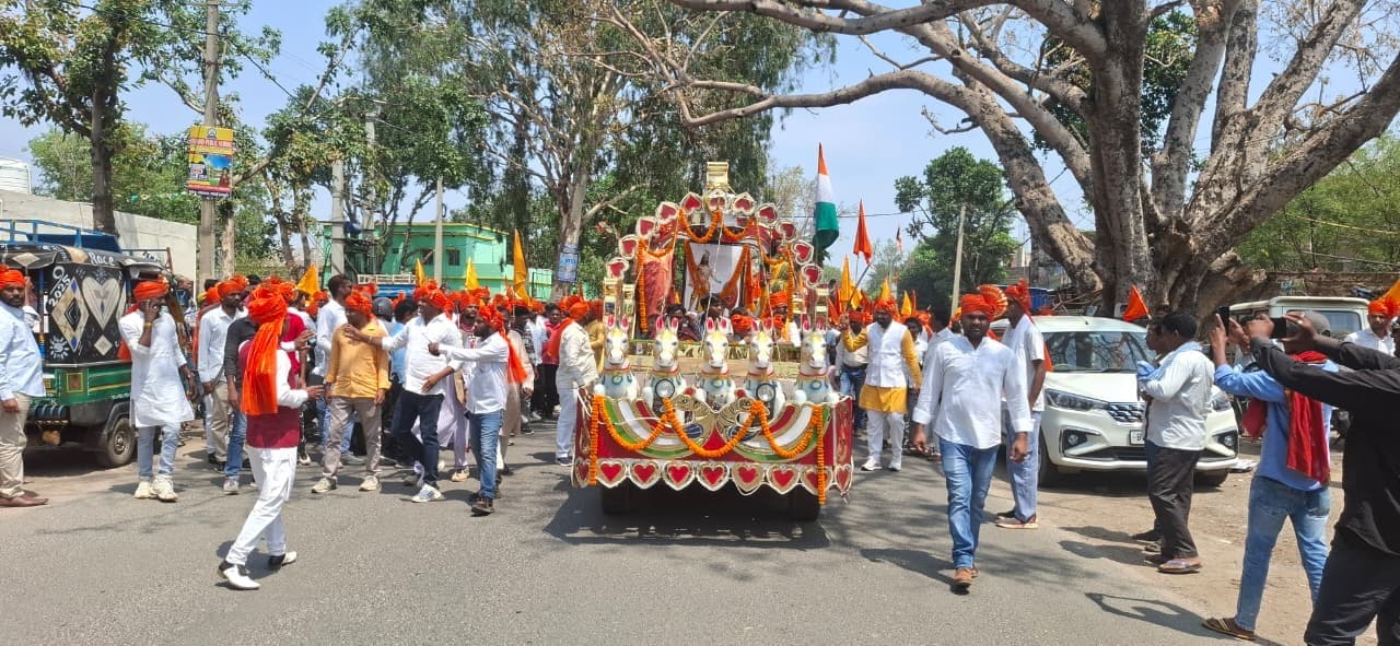 चौहरमल जयंती पर चकाई में निकली भव्य शोभायात्रा