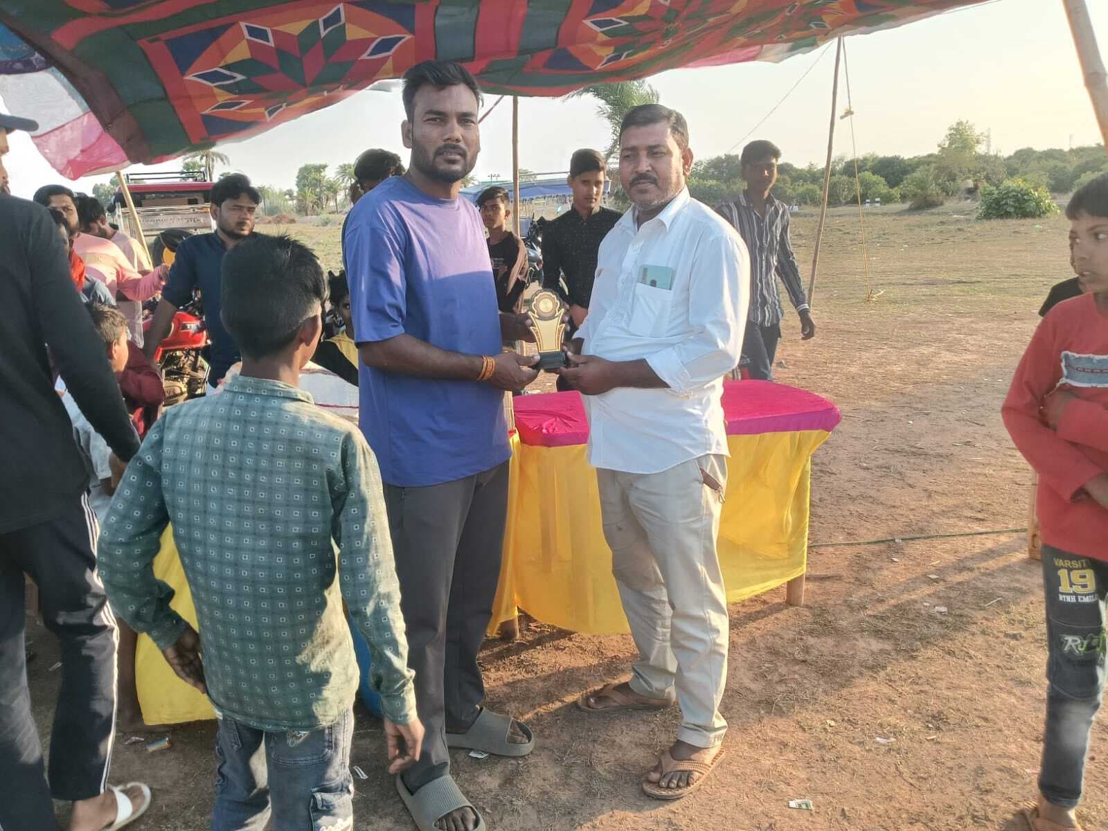 मिनहाज-इलेवन कटोरिया व आरएमके बांका ने सेमीफाइनल में बनाई जगह