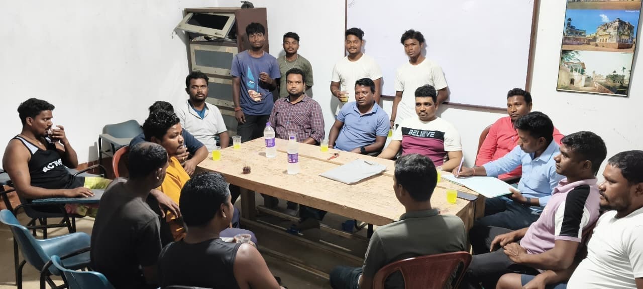 Chaibasa News : खून की कमी से मरीजों पर संकट टाटा व सरायकेला भटक रहे परिजन