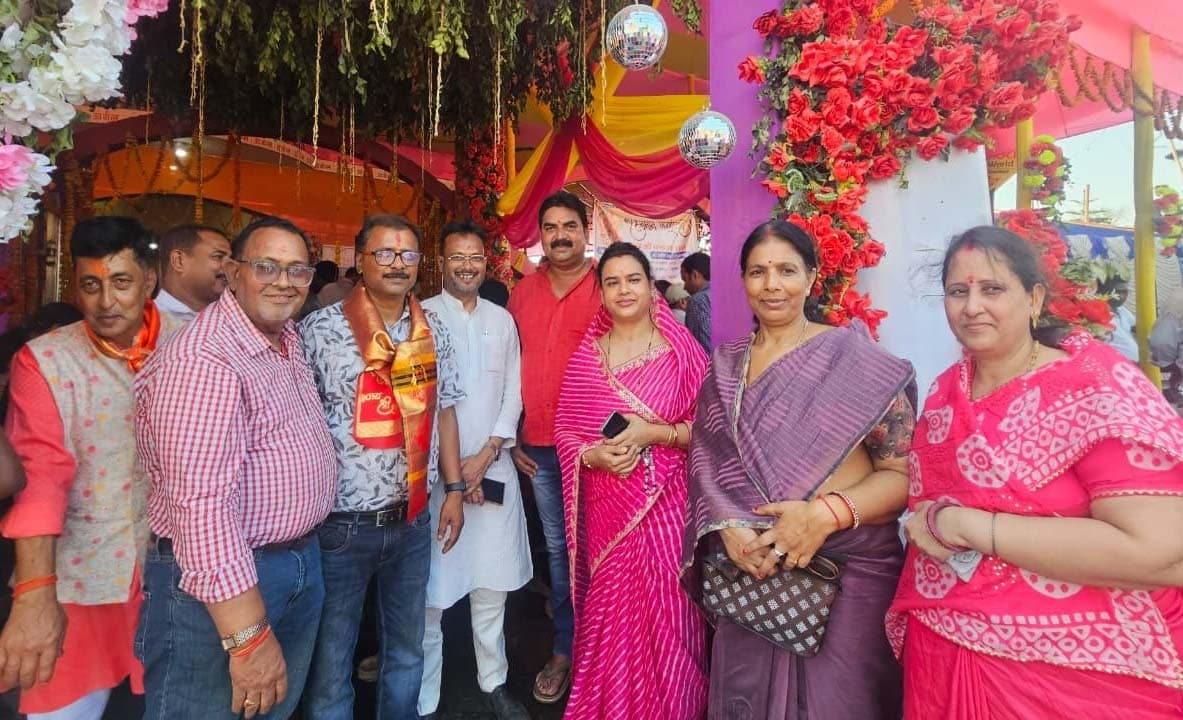 उपमहापौर ने संकट मोचन पंचमुखी मंदिर में की पूजा-अर्चना