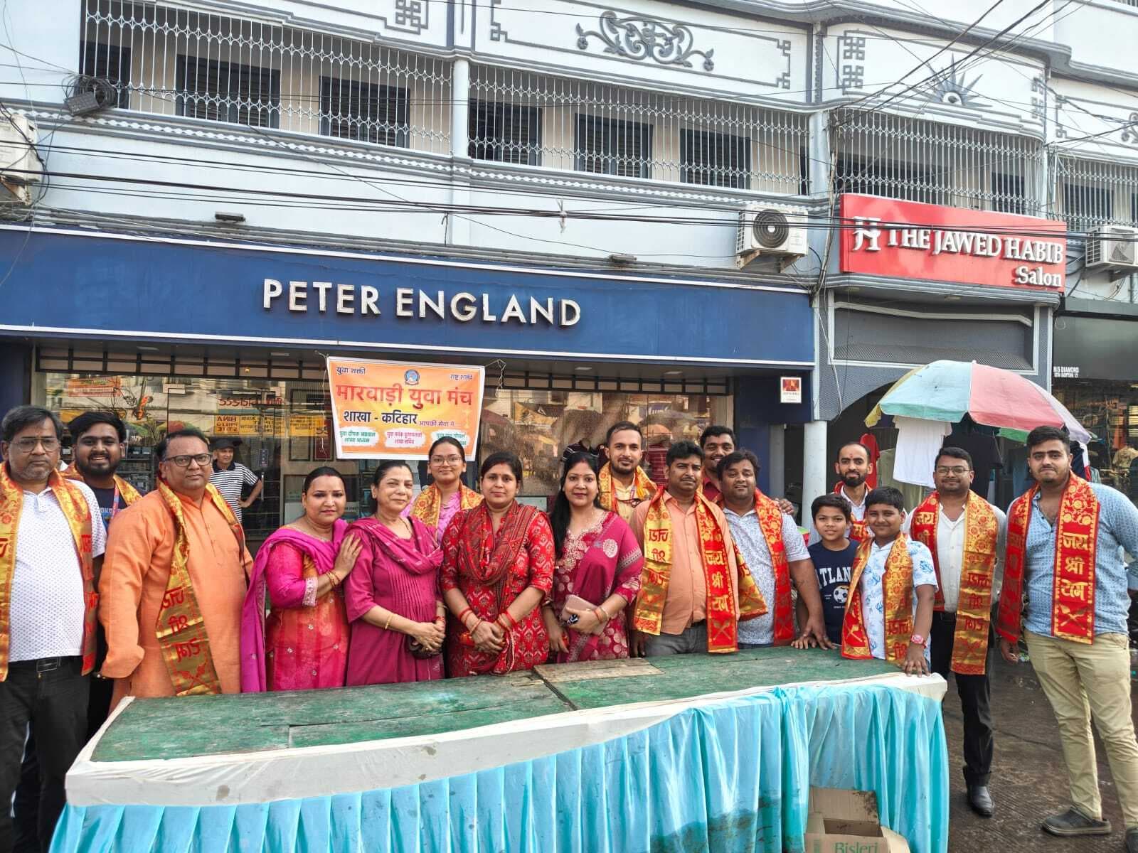 हनुमान जयंती पर मारवाड़ी युवा मंच ने दी सेवा